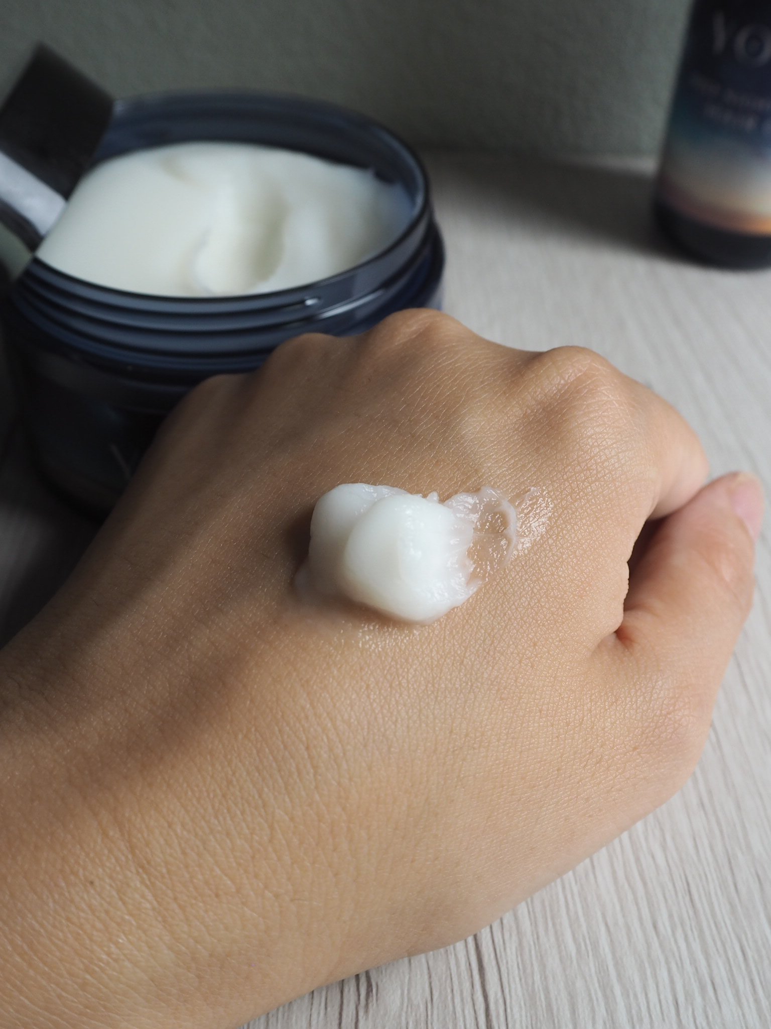 ヨル　ディープナイトリペアバームヘアマスク/YOLU/ヘアマスク・ヘアパックを使ったクチコミ（3枚目）