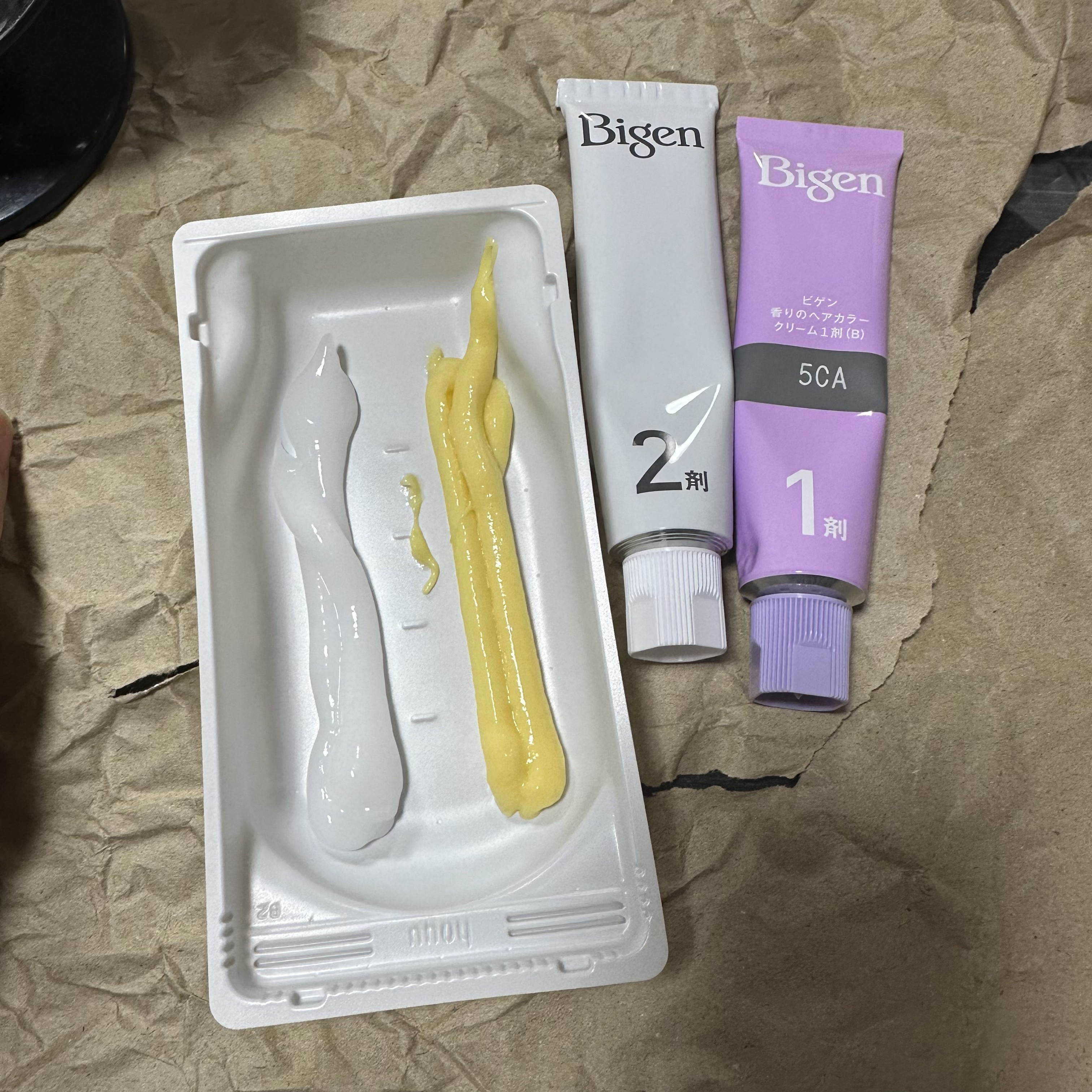 香りのヘアカラー クリーム 深いカフェブラウン/ビゲン/ヘアカラーを使ったクチコミ（3枚目）