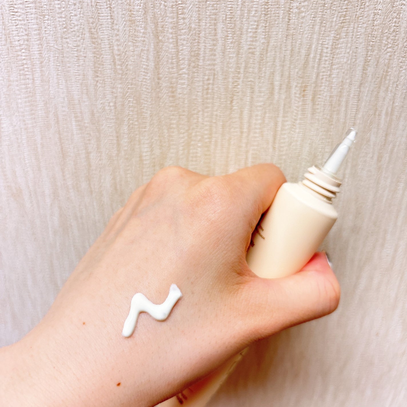 VERAMORE BRIGHTENING GLOWING SUN SERUM/VERAMORE/日焼け止めローションを使ったクチコミ(2枚目)