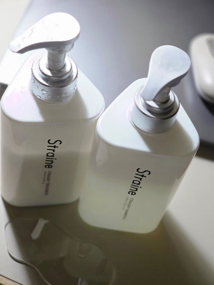 ストレートシャンプー/ストレートトリートメント ホワイトブロッサムの香り/Straine/市販シャンプーを使ったクチコミ(2枚目)