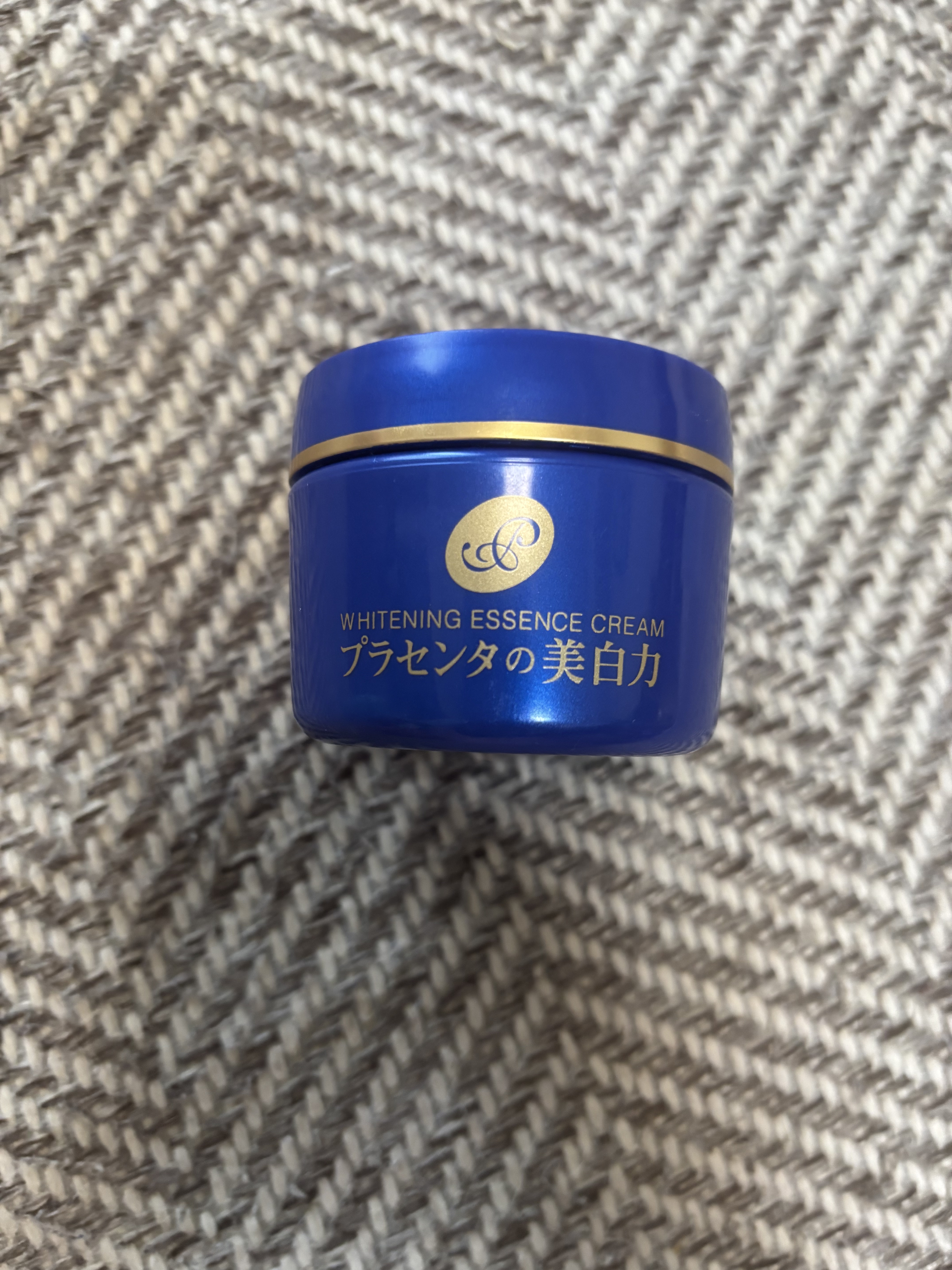 プラセホワイター 薬用美白エッセンスクリーム/プラセホワイター/フェイスクリームを使ったクチコミ（1枚目）