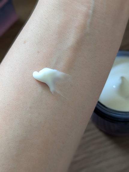 ヨル スキン オーバーナイトクリーム モイスト/YOLU/フェイスクリームを使ったクチコミ(2枚目)