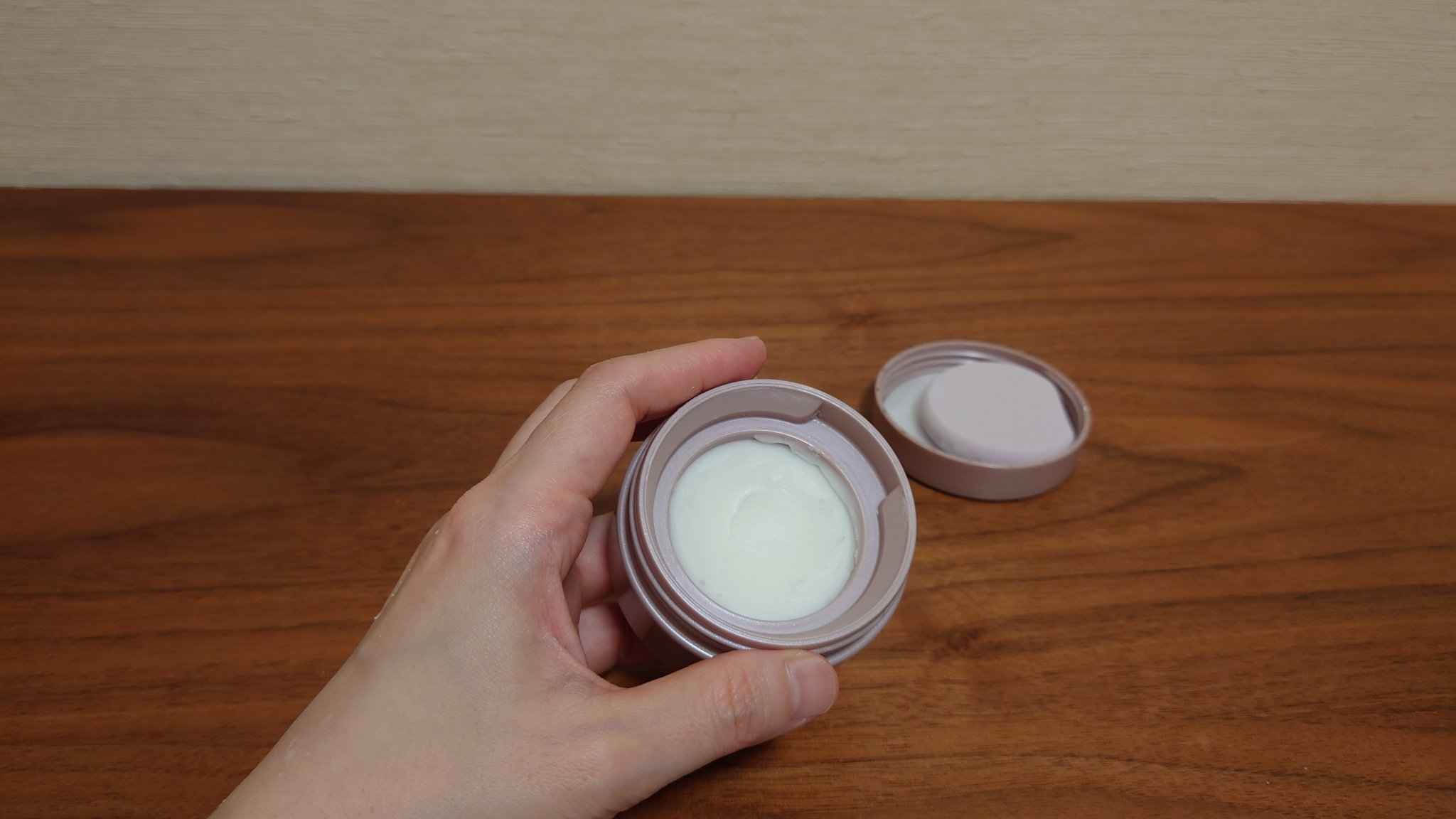 ８x４ デオドラントパテ【医薬部外品】/８ｘ４/デオドラント・制汗剤を使ったクチコミ（3枚目）