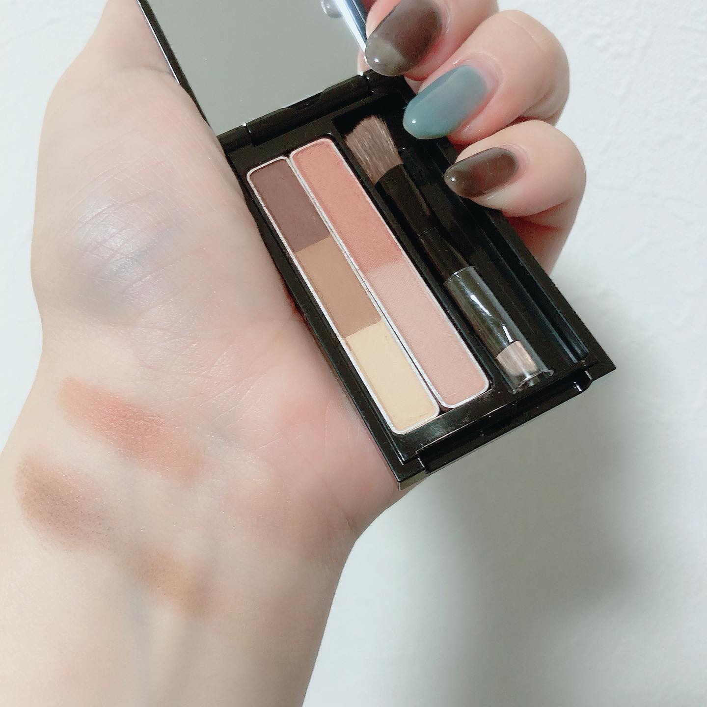 デザイニングアイブロウ3D(デュアルカラー)/KATE/パウダーアイブロウを使ったクチコミ（3枚目）