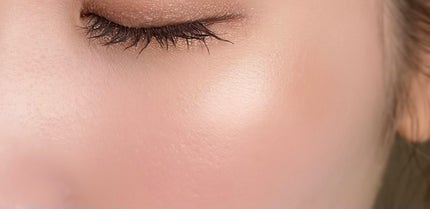 NARS ライトリフレクティング ルミナイジングパウダー/NARS/パウダーハイライトを使ったクチコミ(5枚目)