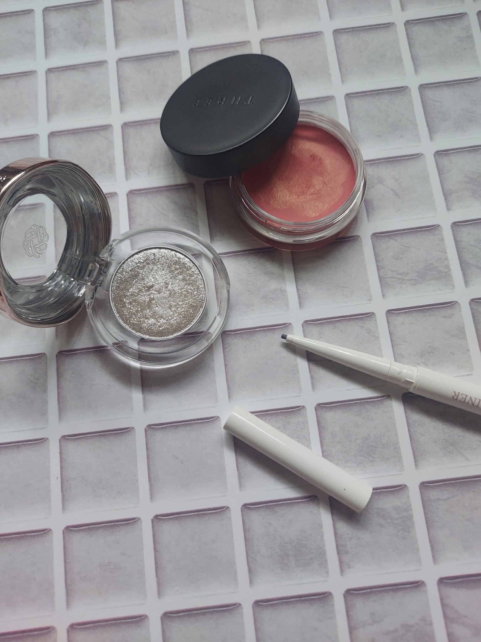 ヴィセ アヴァン リップ&アイカラー ペンシル/Visée/ペンシルアイライナーを使ったクチコミ（1枚目）