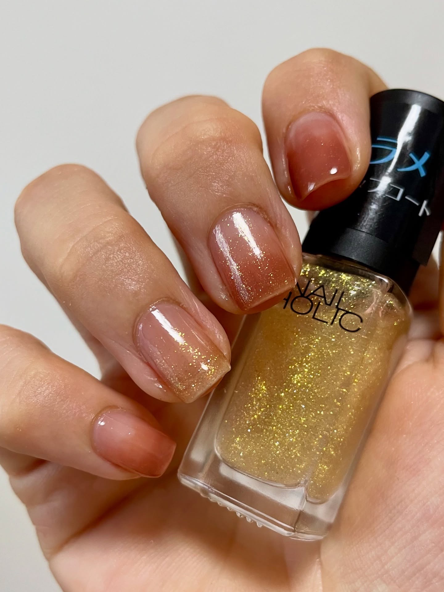 ネイルホリック/ネイルホリック/マニキュアを使ったクチコミ（2枚目）