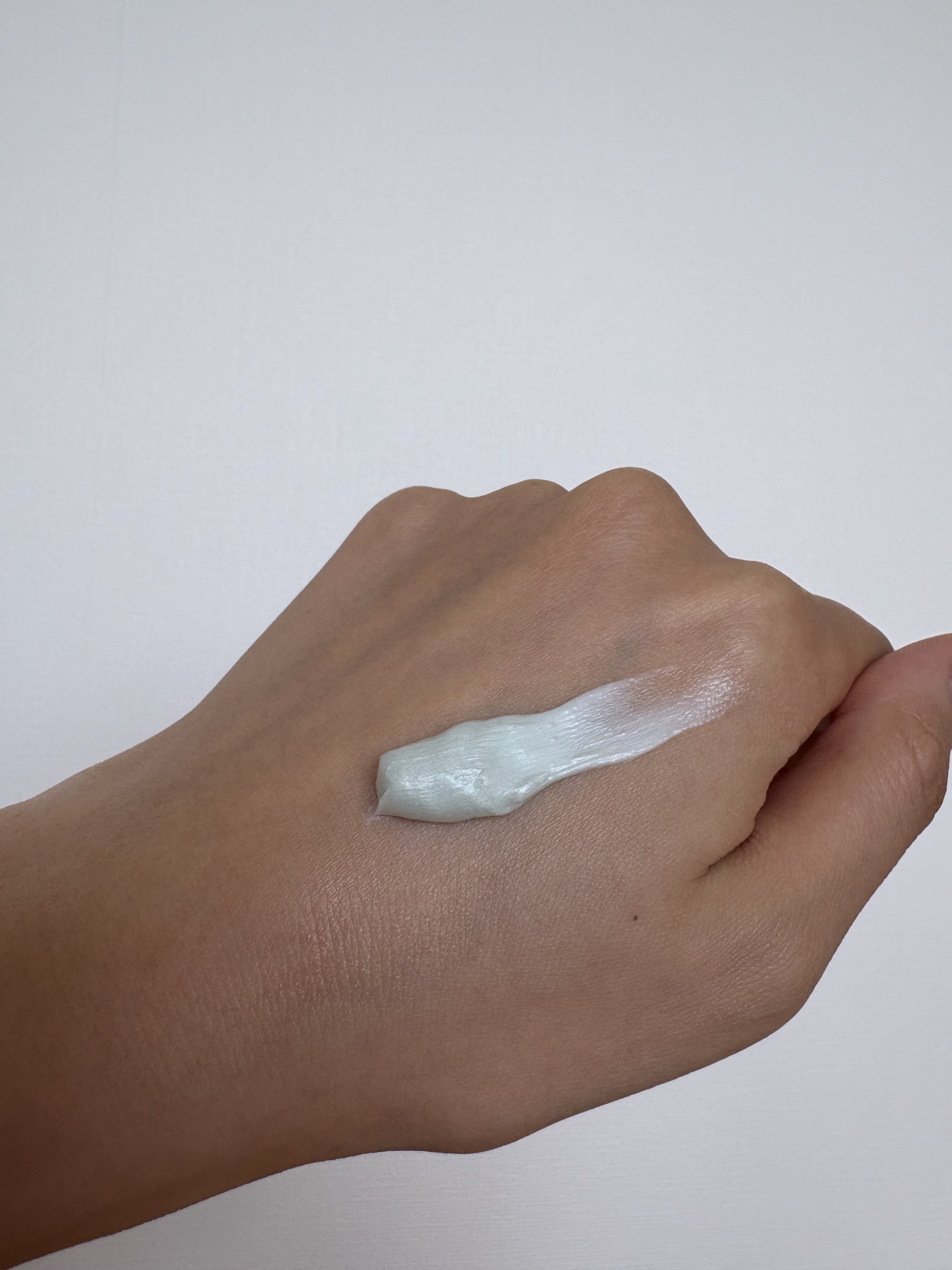 MEDICUBE アゼライン酸ディープクリーンクレンザーのクチコミ「🌿 アゼライン酸洗顔フォーム

きめ細かい泡でやさしく洗えるタイプ。スッキリ感はあるのに全然つ.....」（2枚目）