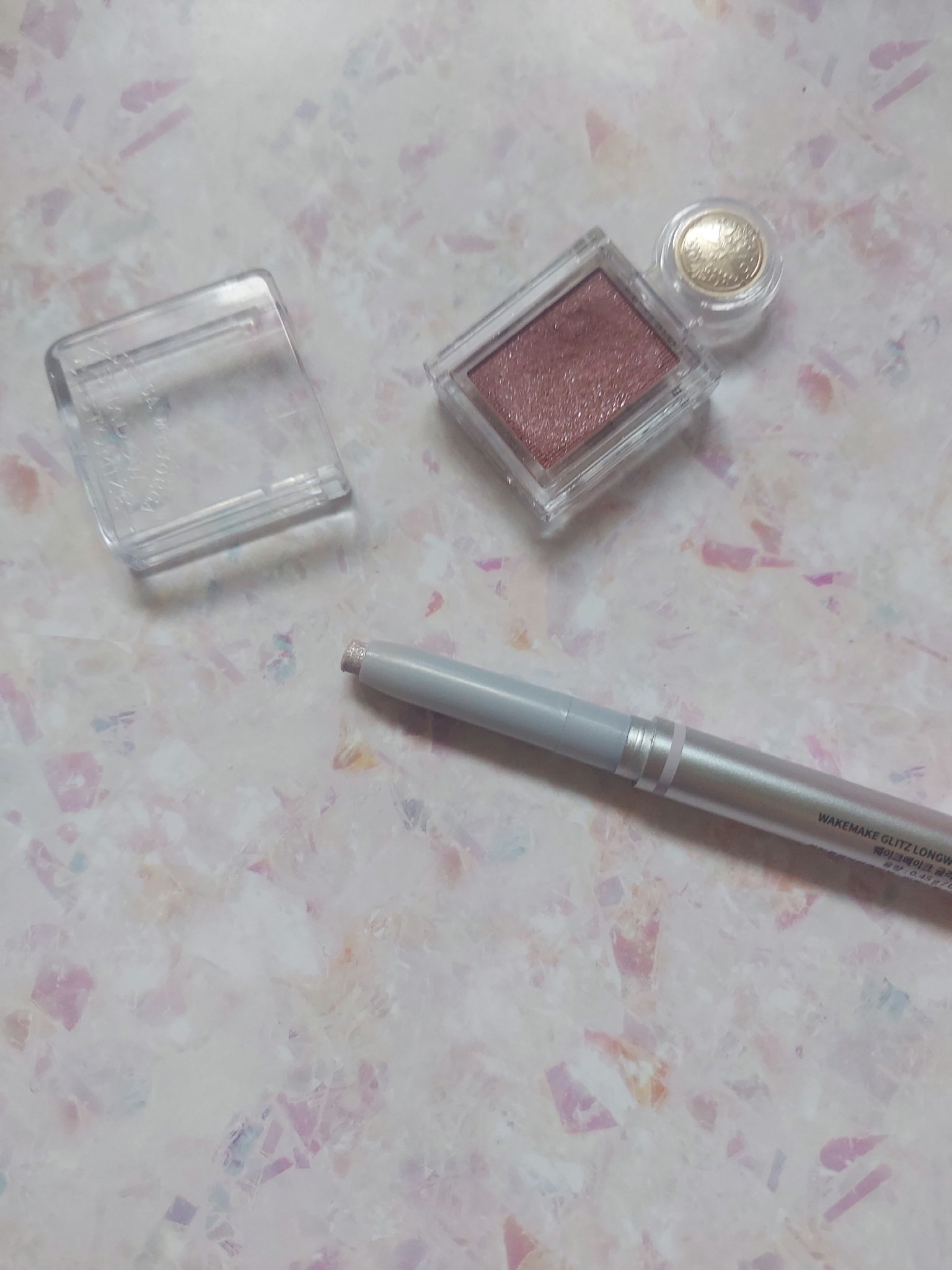 シャドーカスタマイズ/MAJOLICA MAJORCA/単色アイシャドウを使ったクチコミ（1枚目）