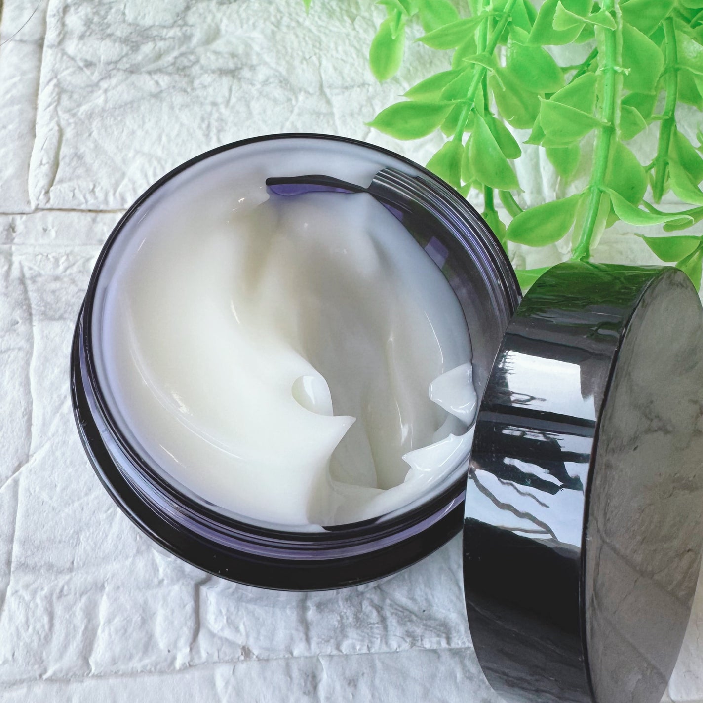 ヨル スキン オーバーナイトジェルクリーム クリア/YOLU/フェイスクリームを使ったクチコミ(2枚目)