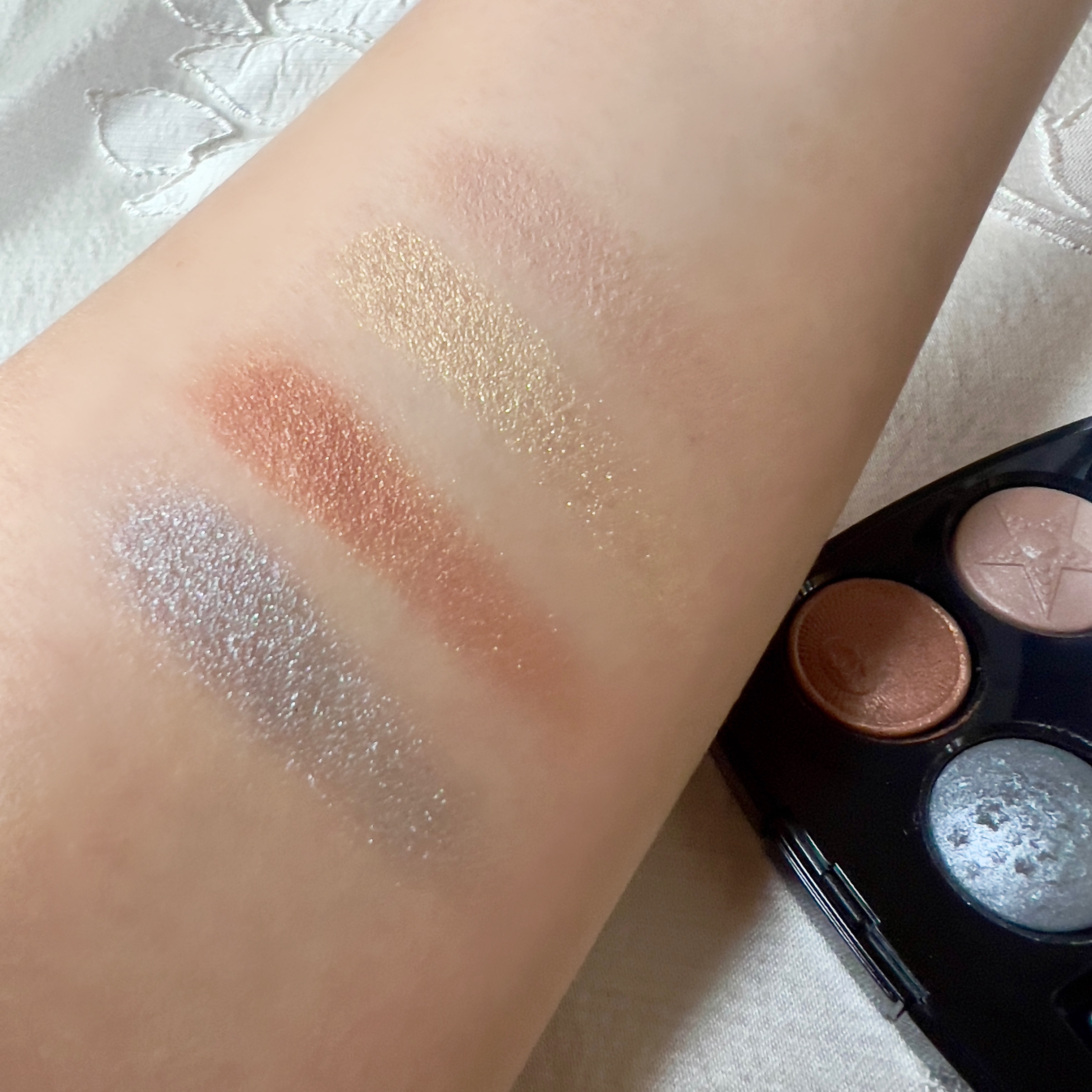 レ キャトル オンブル ブトン/CHANEL/アイシャドウパレットを使ったクチコミ（2枚目）