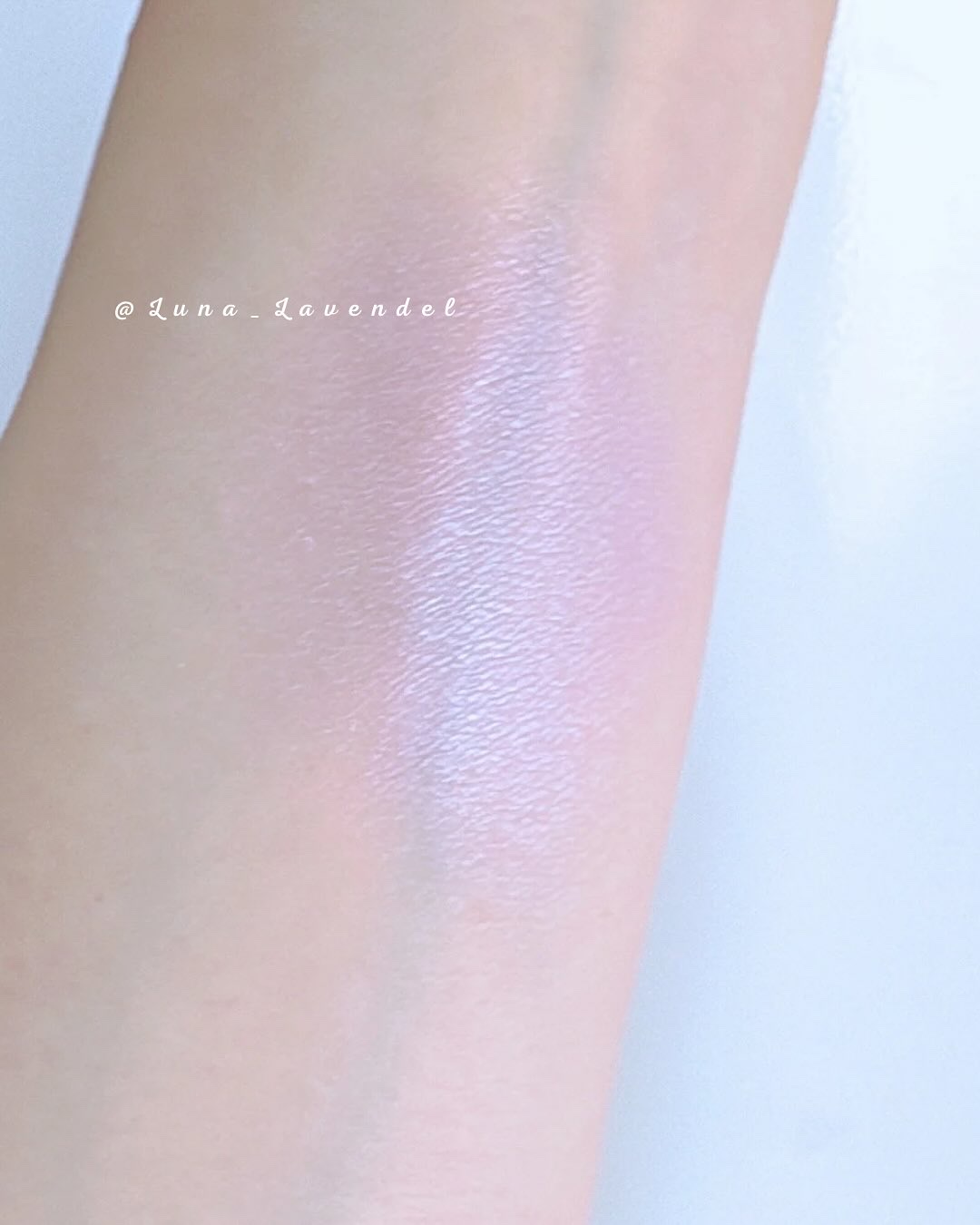 パールグロウニュアンサー/CEZANNE/パウダーハイライトを使ったクチコミ（3枚目）