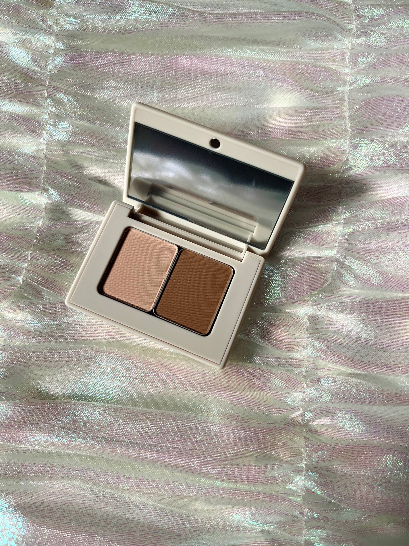 アイステイン エッセンシャル シャドウ デュオ/VDL/アイシャドウパレットを使ったクチコミ(2枚目)