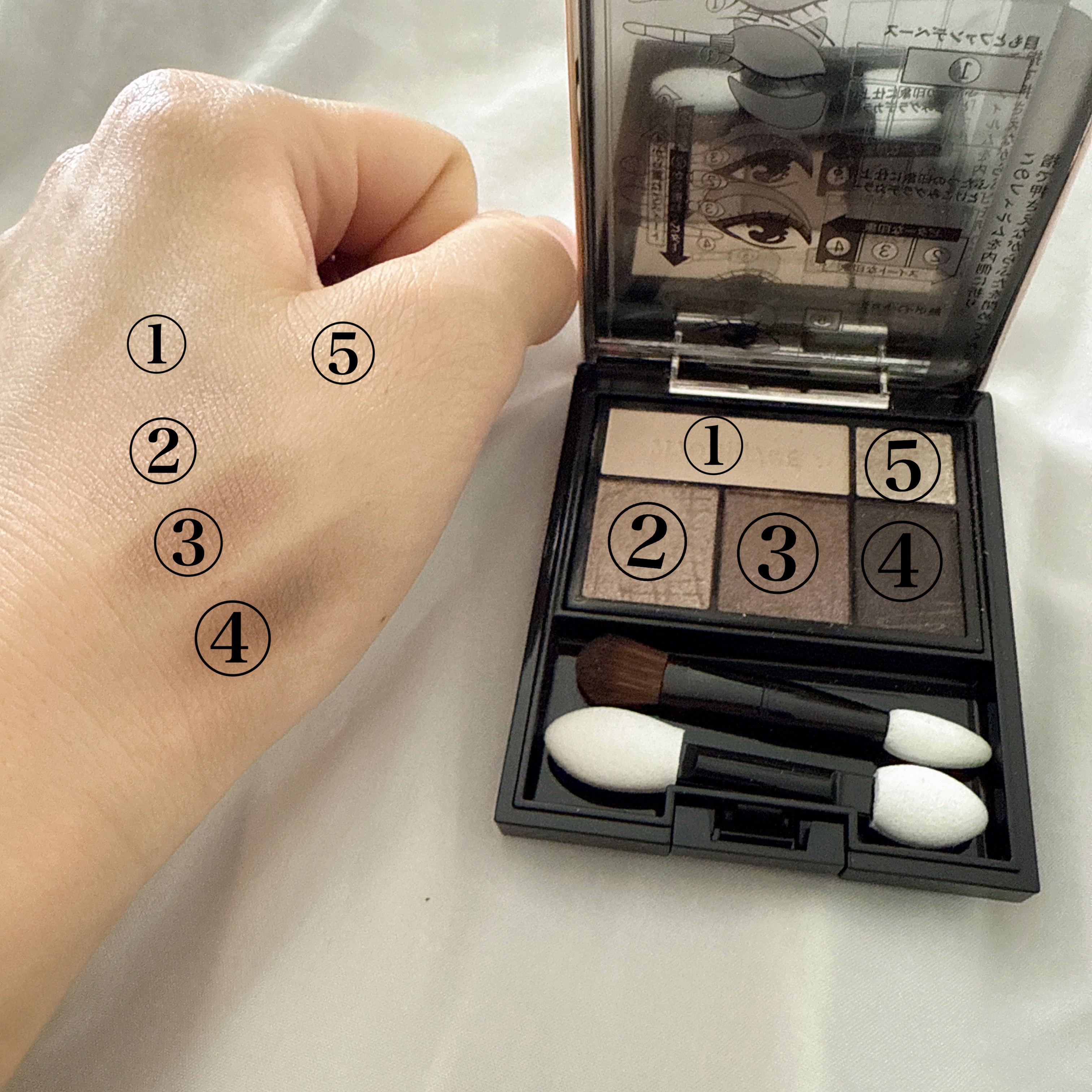 ドラマティックスタイリングアイズ/マキアージュ/アイシャドウパレットを使ったクチコミ（2枚目）