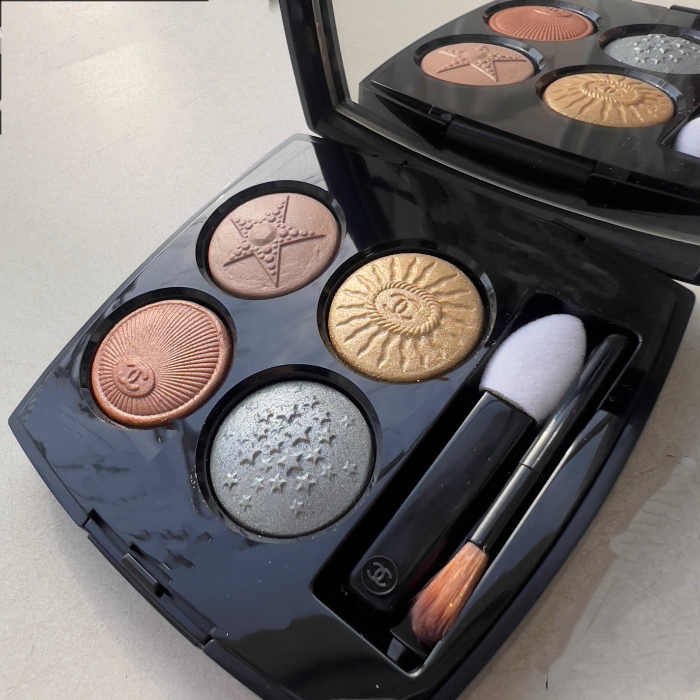 レ キャトル オンブル ブトン/CHANEL/アイシャドウパレットを使ったクチコミ(4枚目)