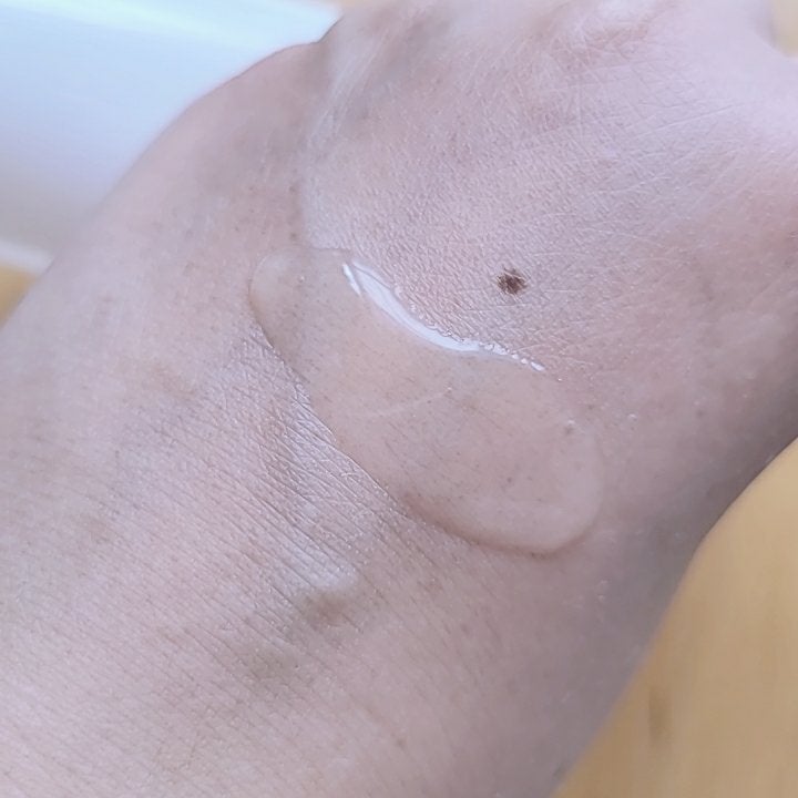 ともみ on LIPS 「#PR#skin1004#スキン1004#スキン1004トーン..」(10枚目)