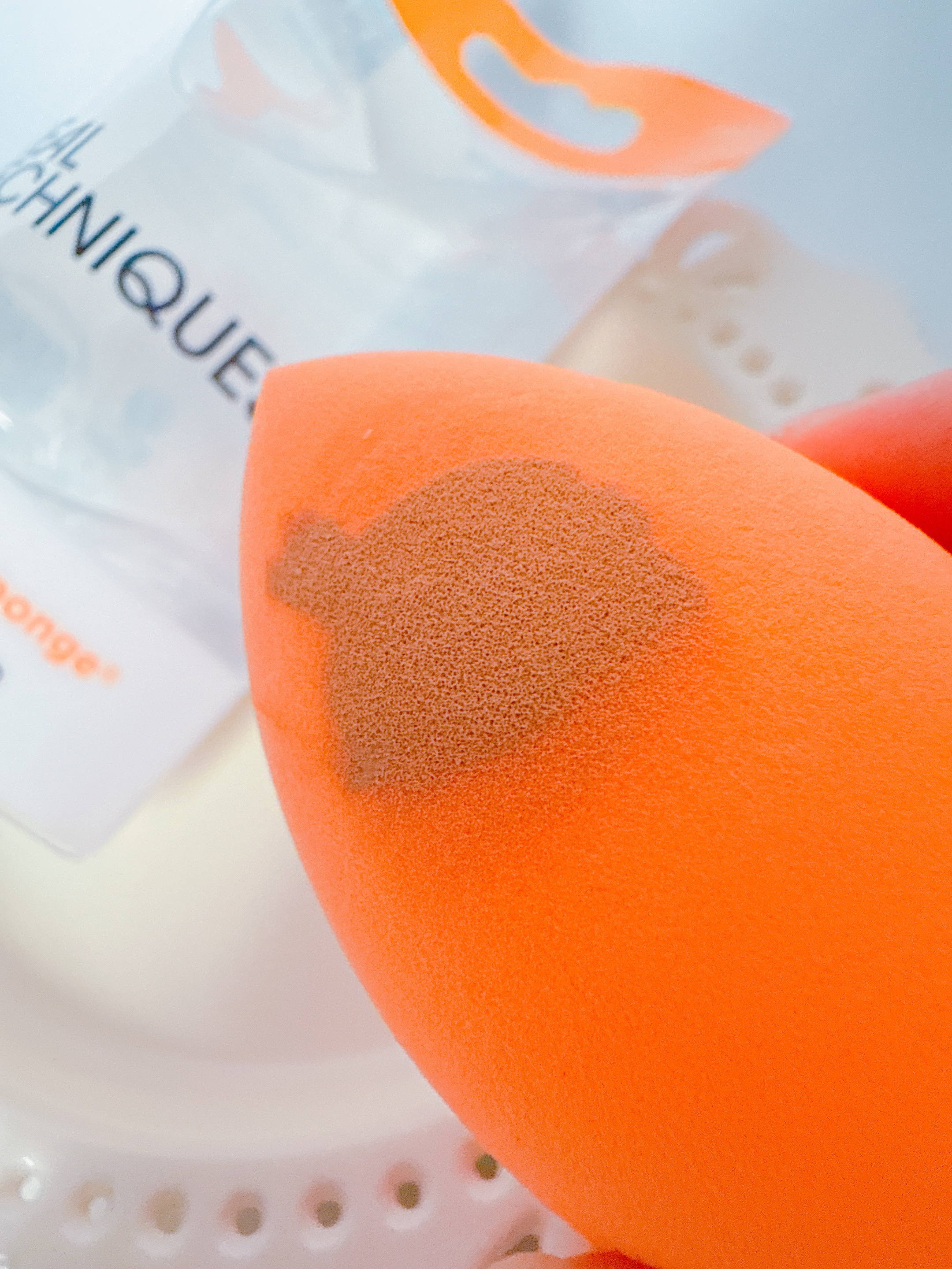 Miracle Complexion Sponge/Real Techniques/パフ・スポンジを使ったクチコミ（3枚目）