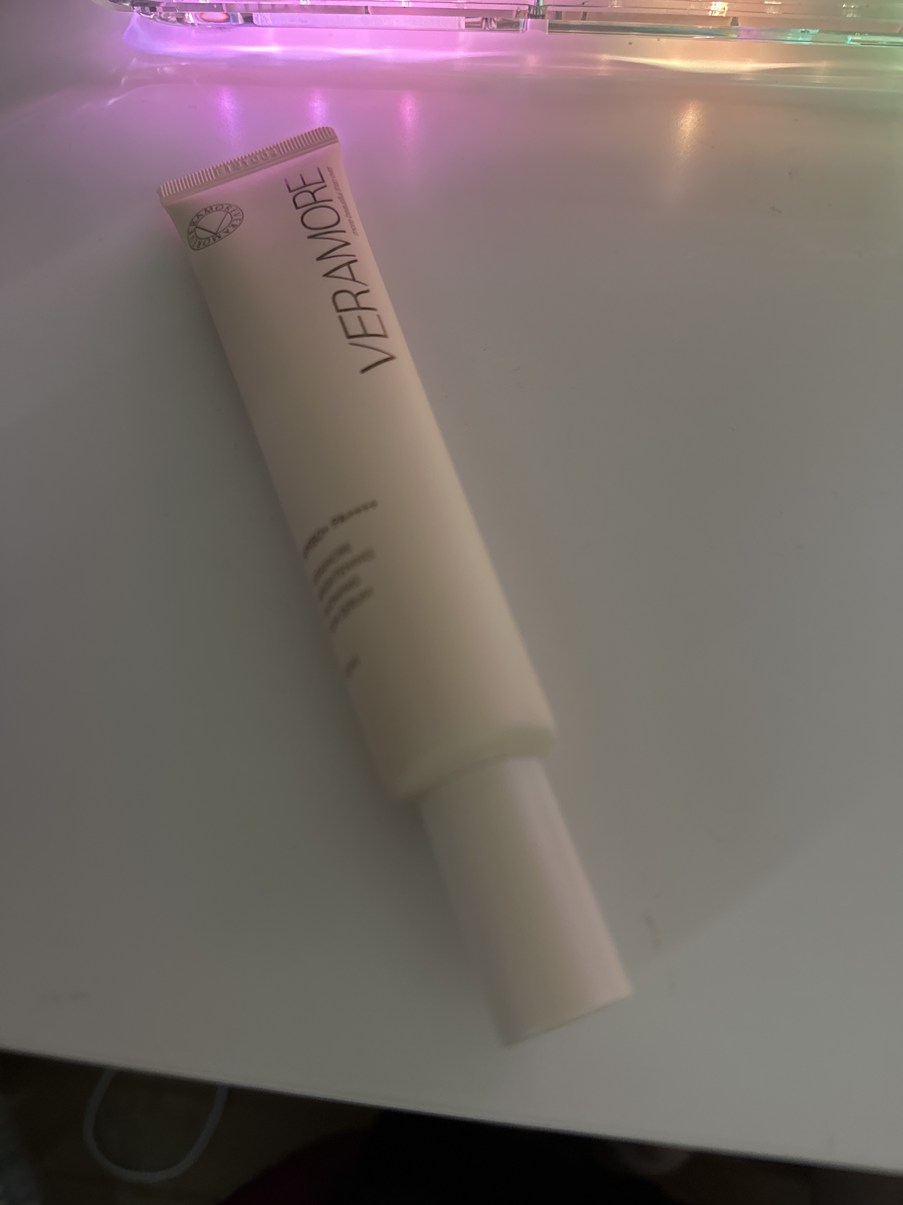 VERAMORE BRIGHTENING GLOWING SUN SERUM/VERAMORE/日焼け止めローションを使ったクチコミ（1枚目）