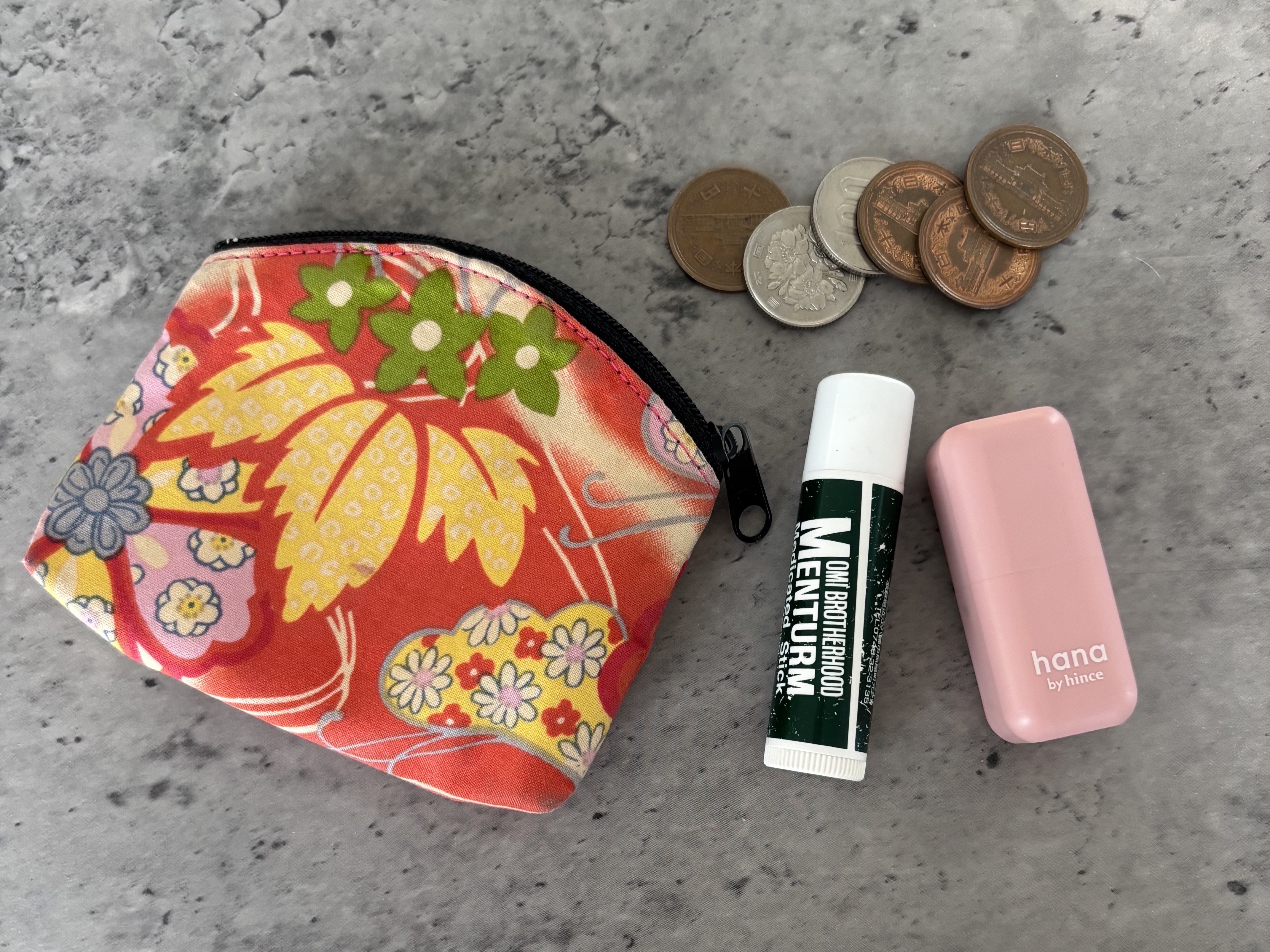 シアーグラスリップスティック 02 ベリー/hana by hince/口紅を使ったクチコミ（1枚目）