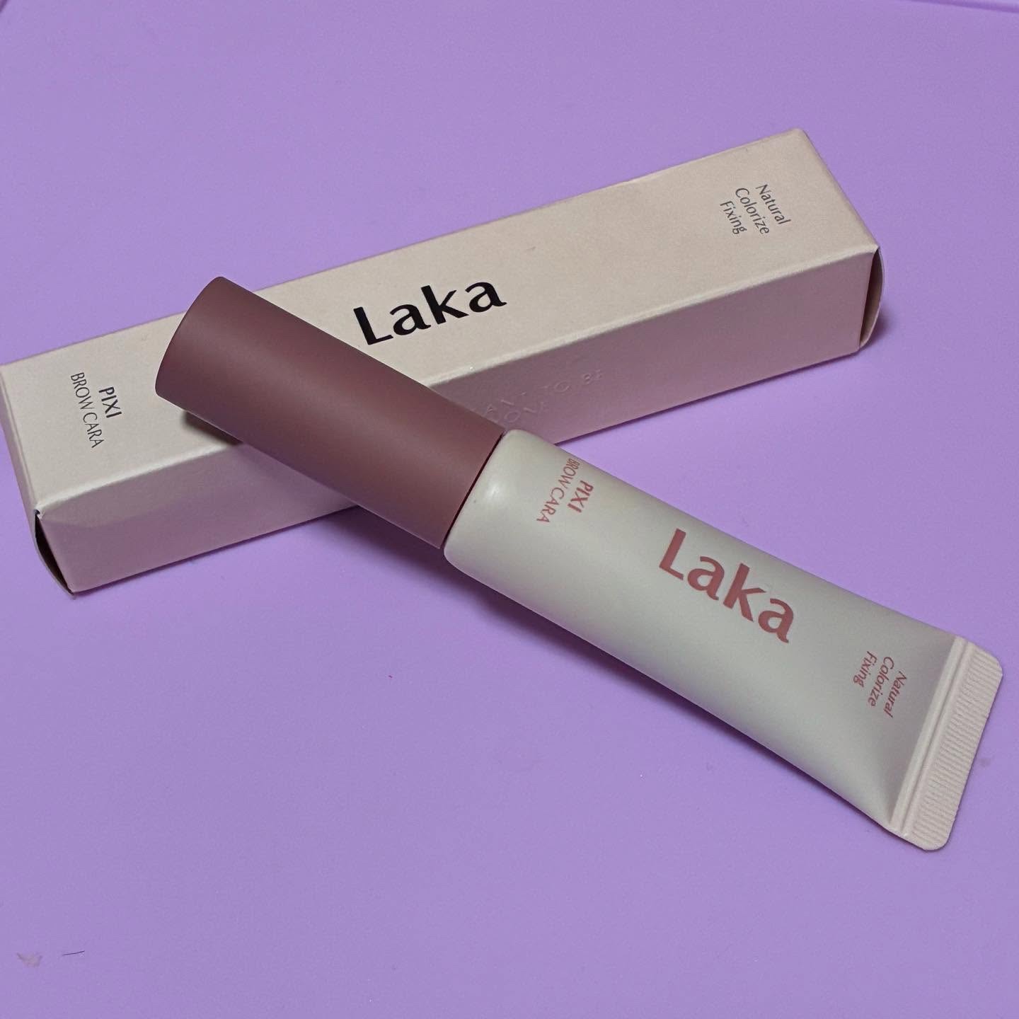 ラカ ピクシーブロウカラ/Laka/眉マスカラを使ったクチコミ（2枚目）