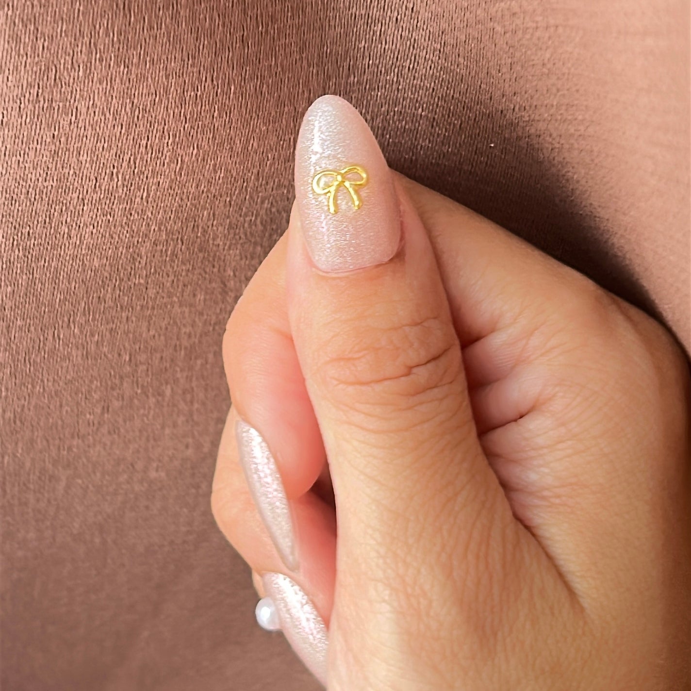 nail_c_tip フォロバ on LIPS 「◻︎独学セルフネイル◻︎チビ爪でも出来るネイル◻︎プチプラ使用..」(3枚目)