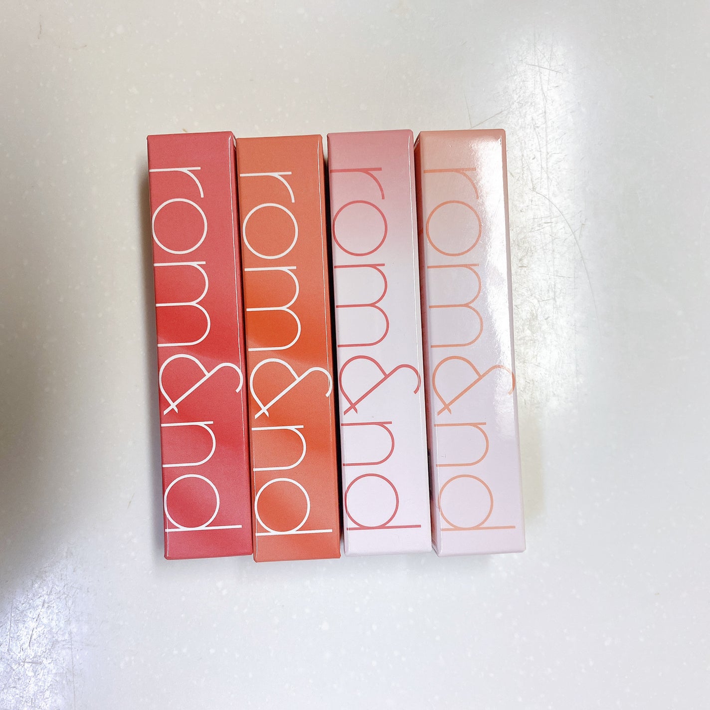 ジューシーラスティングティント/rom&nd/リップティントを使ったクチコミ(3枚目)