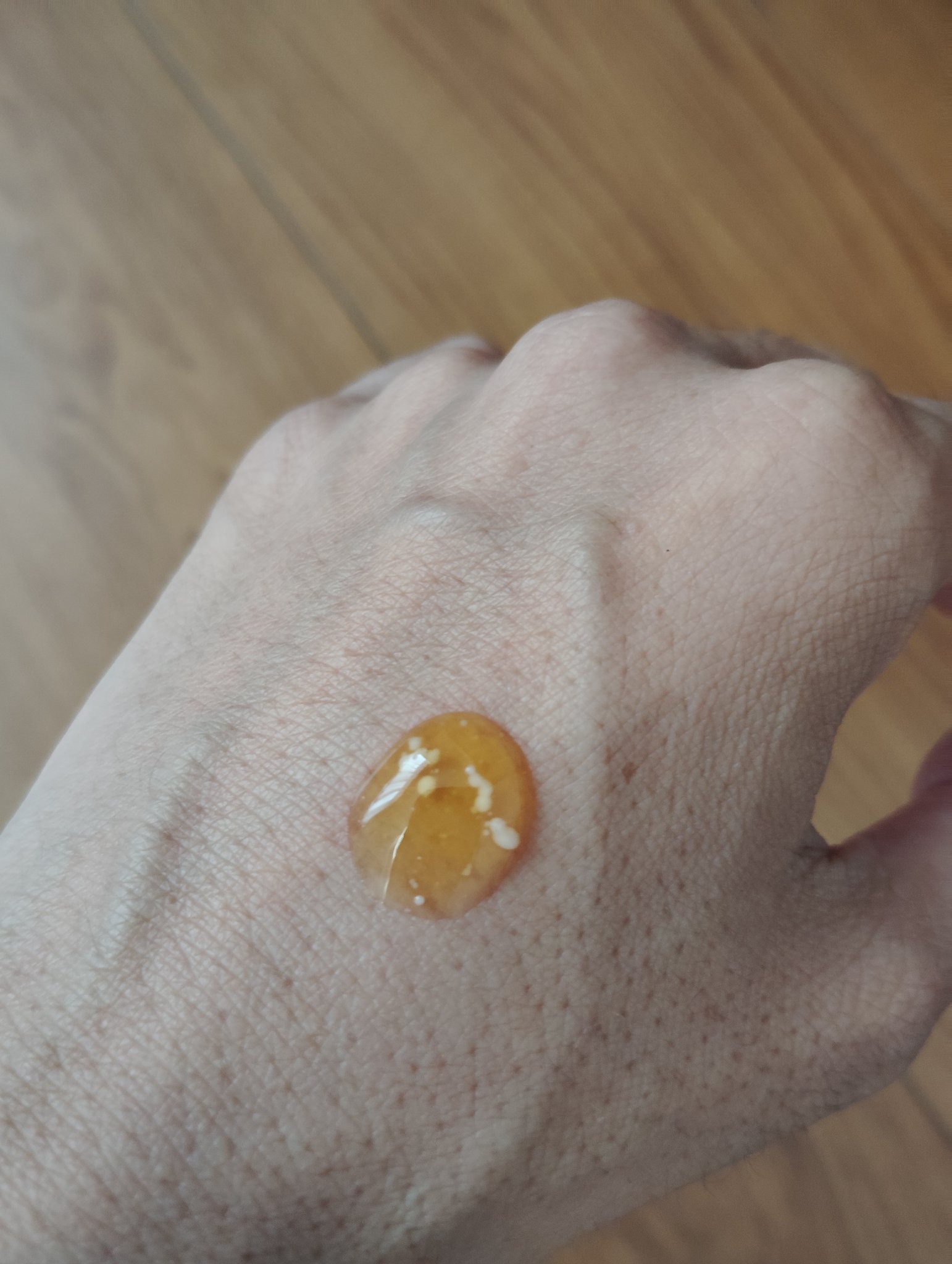 コウジ酸ビタナイアシンセラム/MEDICUBE/美容液を使ったクチコミ（2枚目）