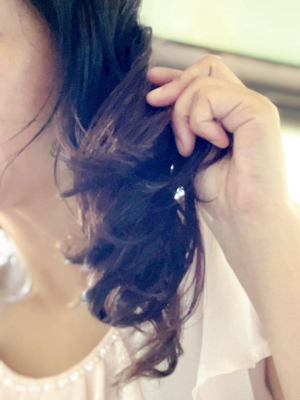 ヨル ディープナイトリペアヘアオイル/YOLU/ヘアオイルを使ったクチコミ(4枚目)