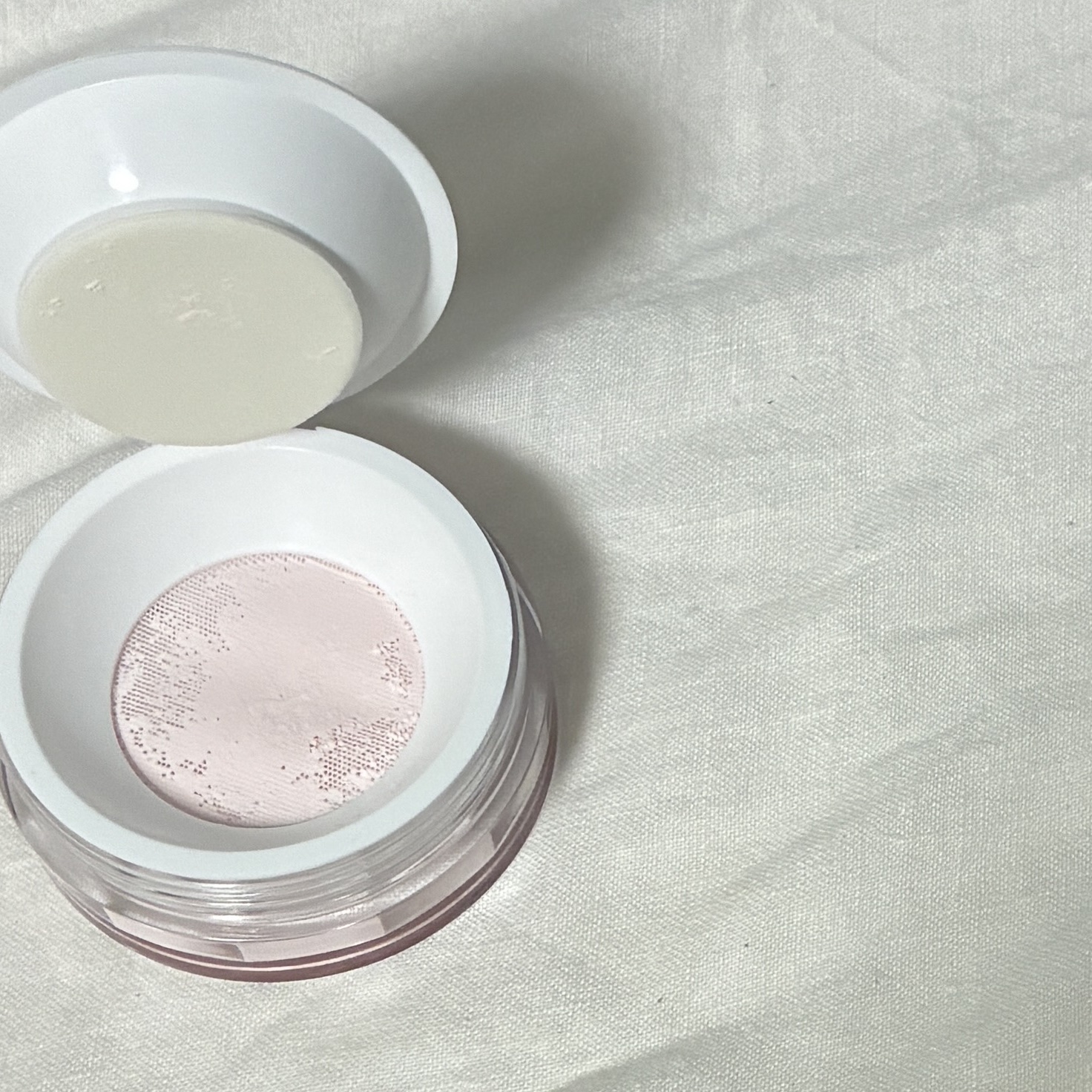 トランスルーセントセットフィニッシングパウダー/TFIT/ルースパウダーを使ったクチコミ（2枚目）