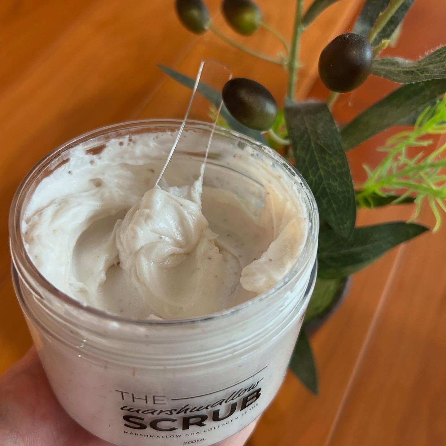 BnD マシュマロ コラーゲン AHA スクラブ /BnD/ボディスクラブを使ったクチコミ（2枚目）