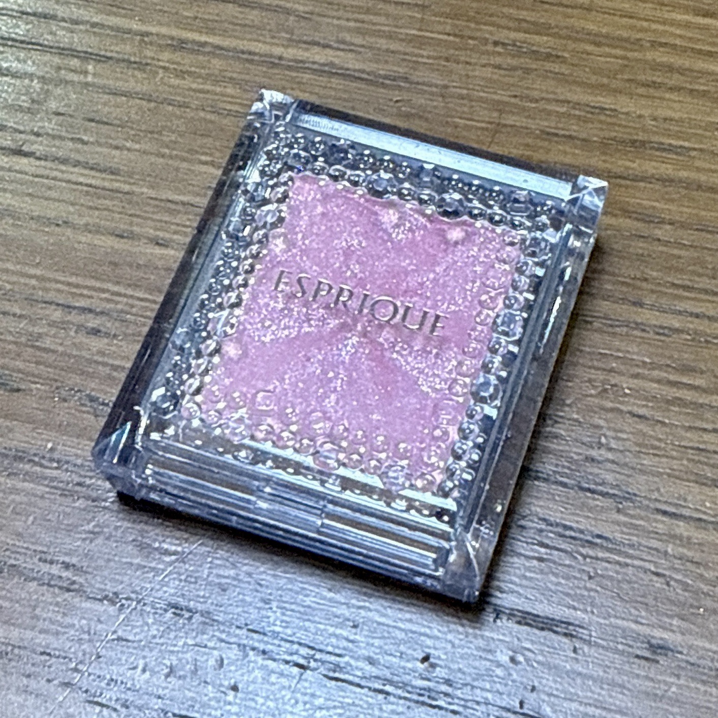 セレクト アイカラー Ｎ/ESPRIQUE/単色アイシャドウを使ったクチコミ（3枚目）