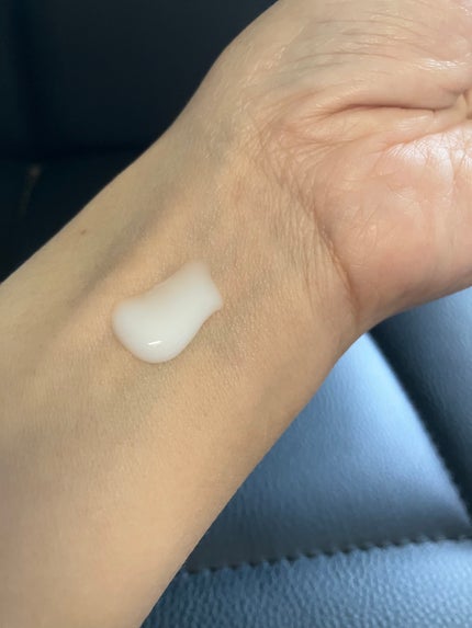 【医薬部外品】ニベア ルーセントビューティ シルクブライトニング ブライトニング美容液ボディミルク/ニベア/ボディミルクを使ったクチコミ(2枚目)