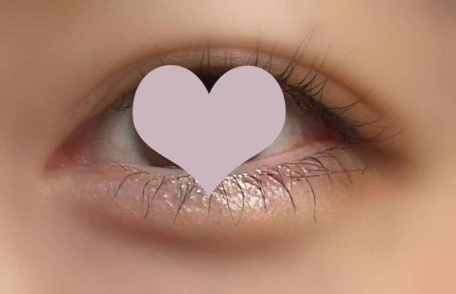 SUQQUのトーンタッチアイズ咲色華を数日前に久しぶりに使ったらはまってしまった！！
サクッと単色塗っても綺麗に品のある仕上がりになるこのシャドウが大好き！！