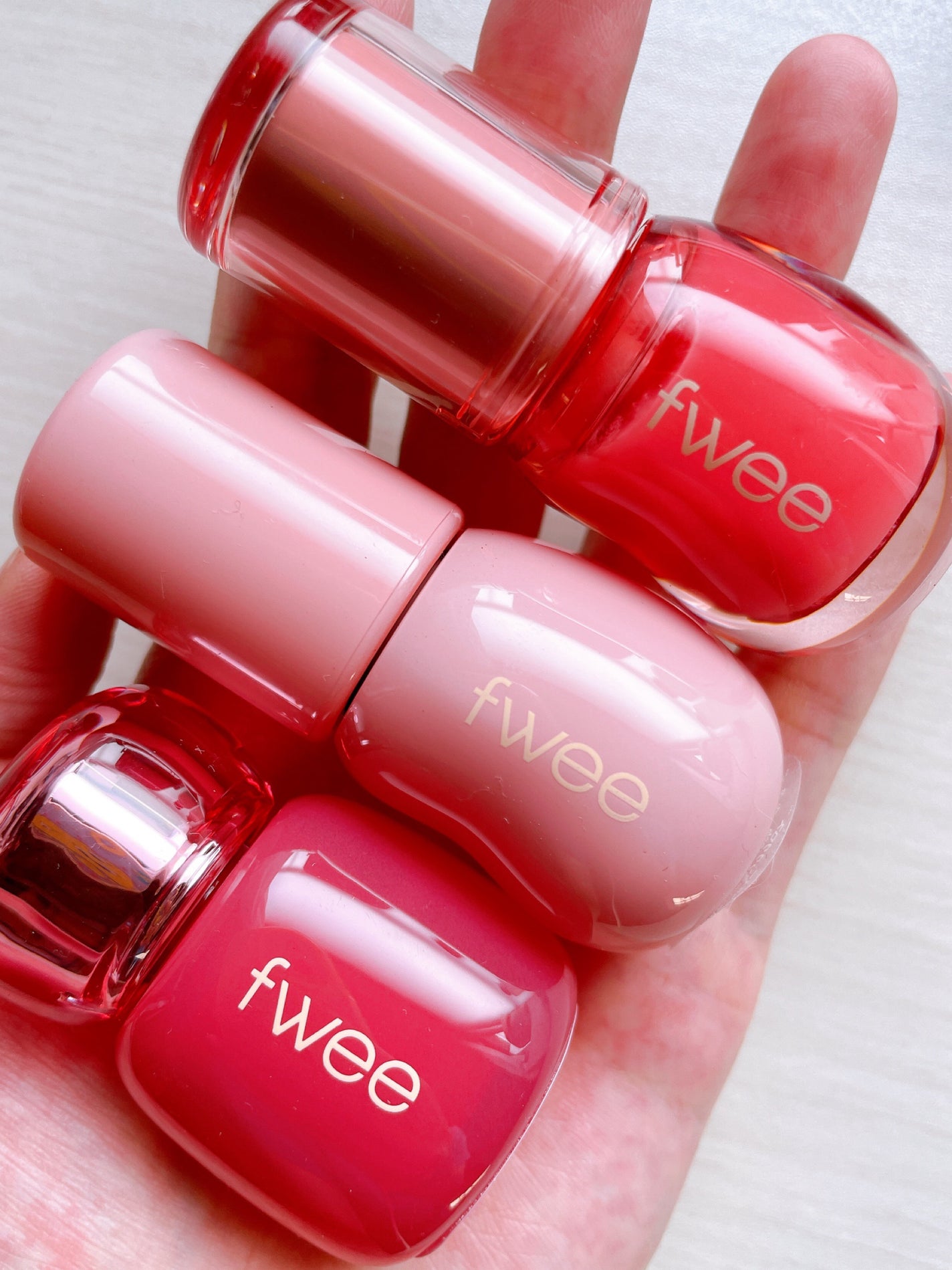 フィー 3Dボリューミンググロス/fwee/リップグロスを使ったクチコミ(6枚目)