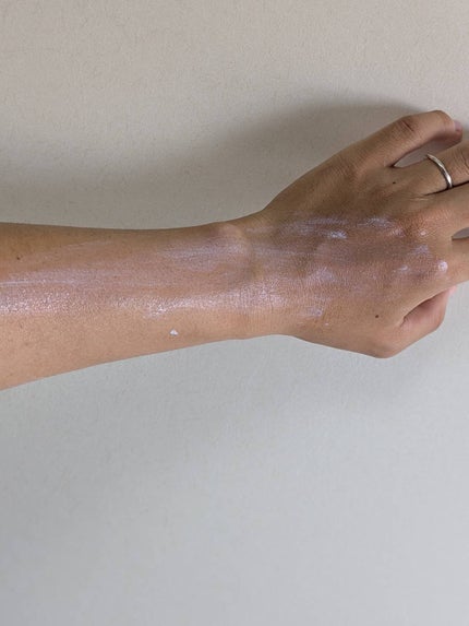 VERAMORE BRIGHTENING GLOWING SUN SERUM/VERAMORE/日焼け止めローションを使ったクチコミ(7枚目)