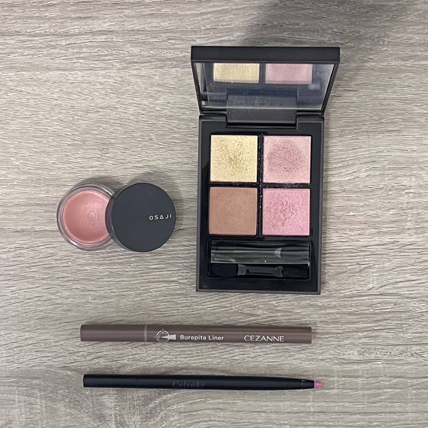 セルヴォーク シュアネス アイライナーペンシル 17 Pink optimist/Celvoke/ペンシルアイライナーを使ったクチコミ（1枚目）