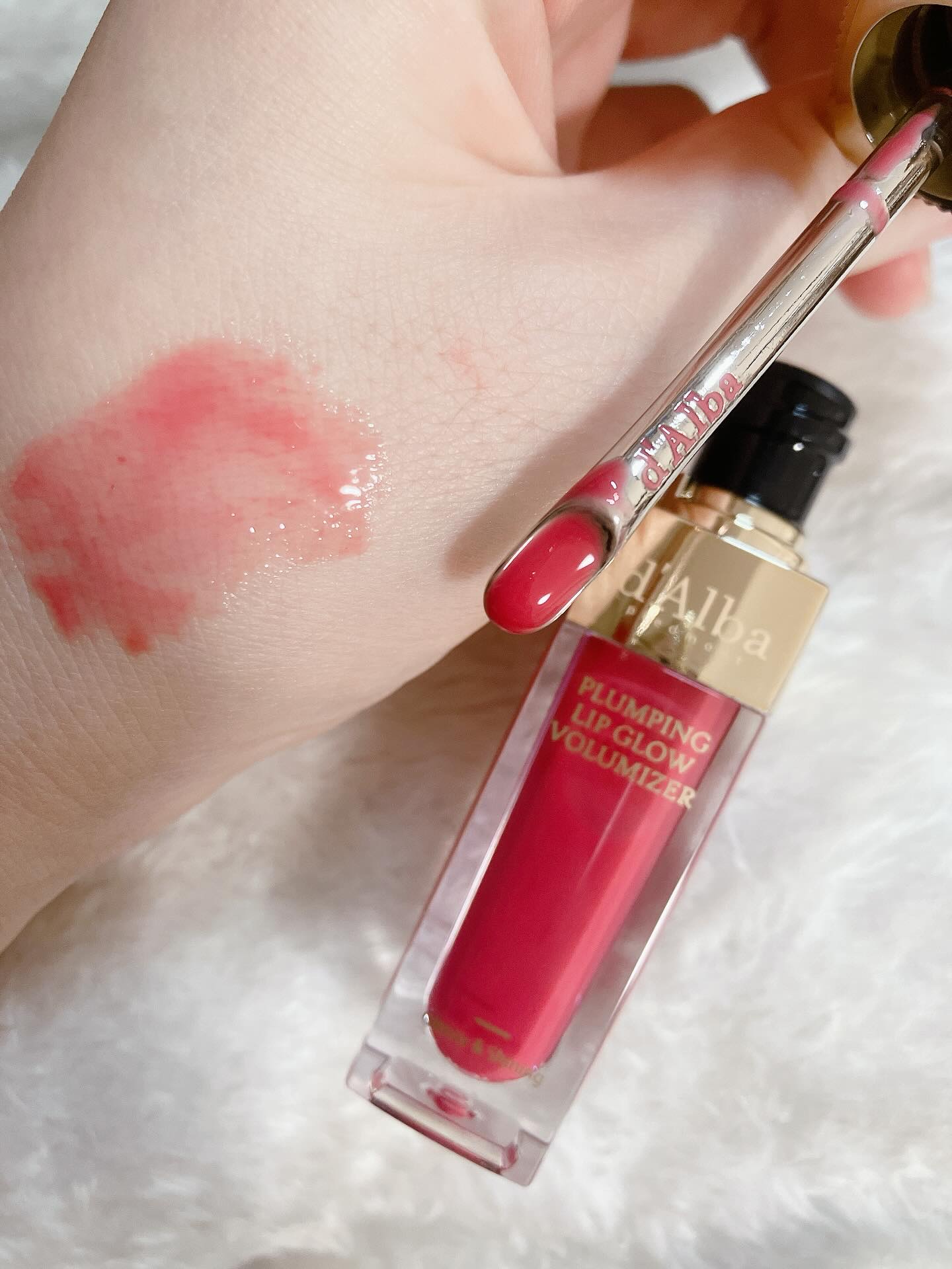 プランピングリップグロウムードボリューマイザー/ダルバ/リップグロスを使ったクチコミ（2枚目）