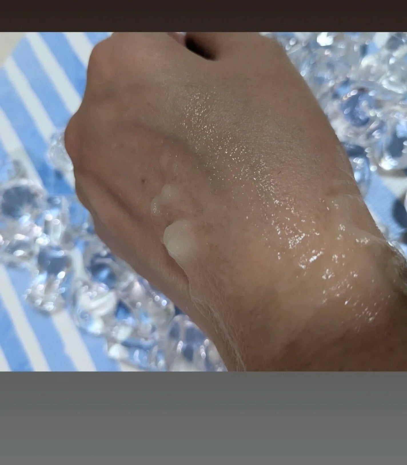 ぱん on LIPS 「〜ひんやりグッズ〜BIBIDAYTEATIMEフラッペジェルア..」(4枚目)