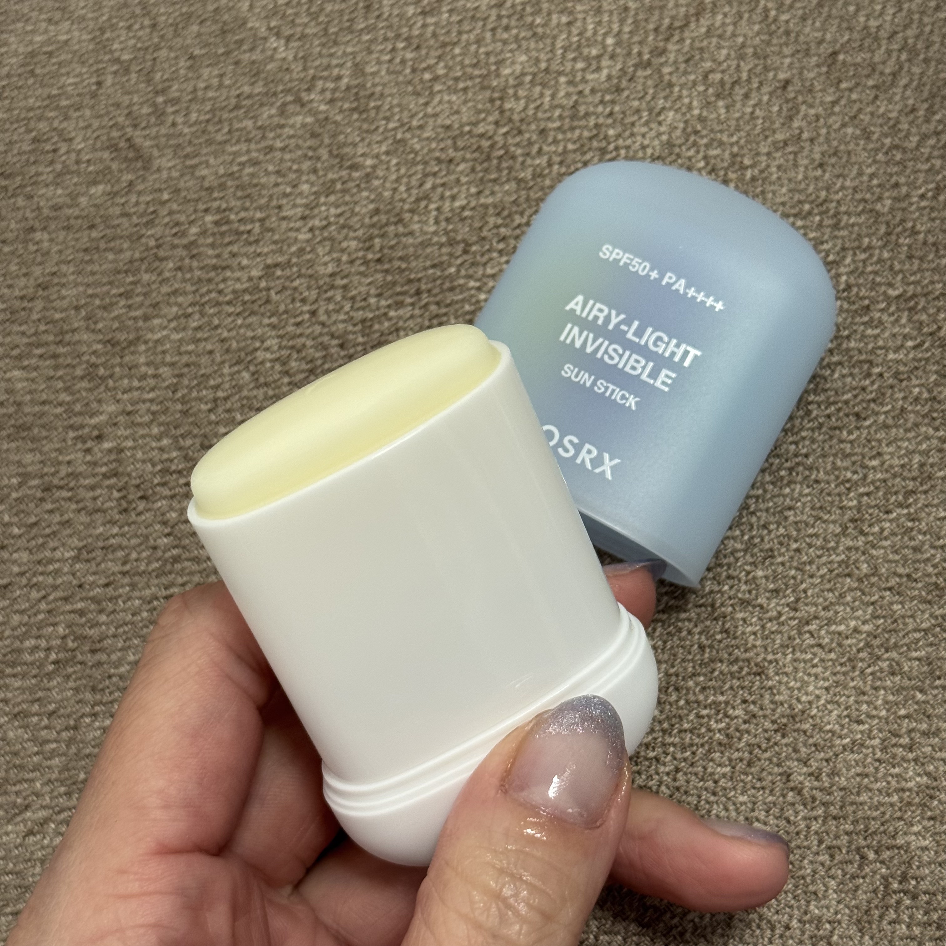 エアリーライト 透明UVスティック/COSRX/日焼け止めスティックを使ったクチコミ（2枚目）