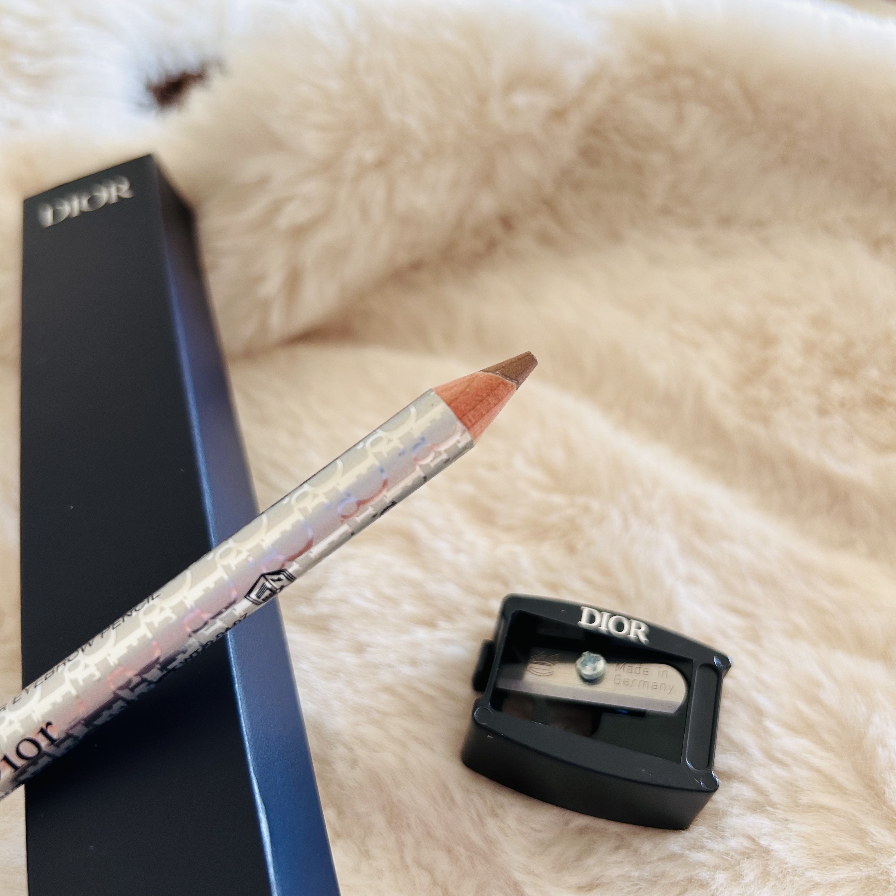 ディオールショウ スルシィル プードル ウォータープルーフ/Dior/ペンシルアイライナーを使ったクチコミ（1枚目）