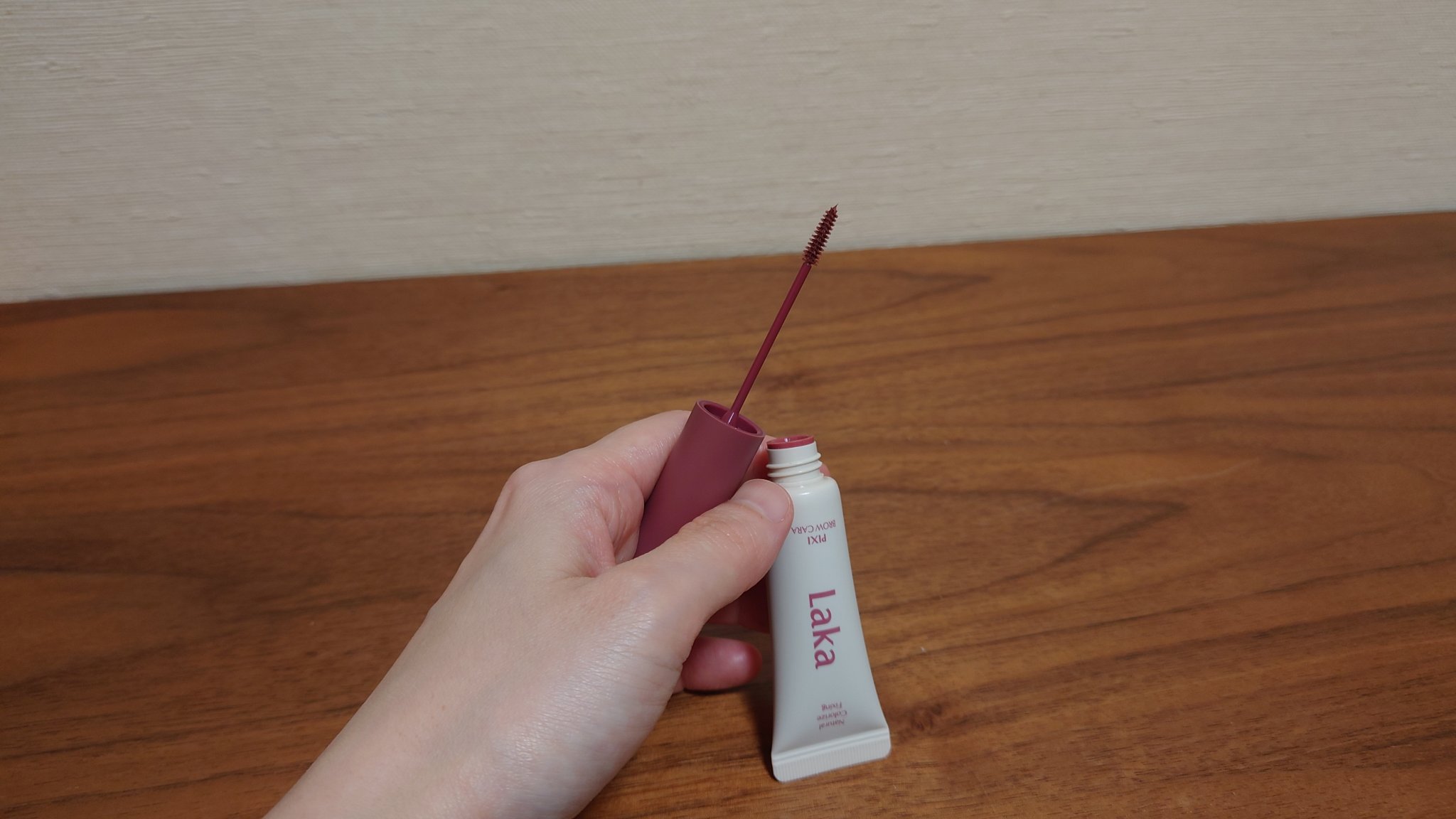 ラカ ピクシーブロウカラ 06 ローズバーガンディ/Laka/眉マスカラを使ったクチコミ（2枚目）