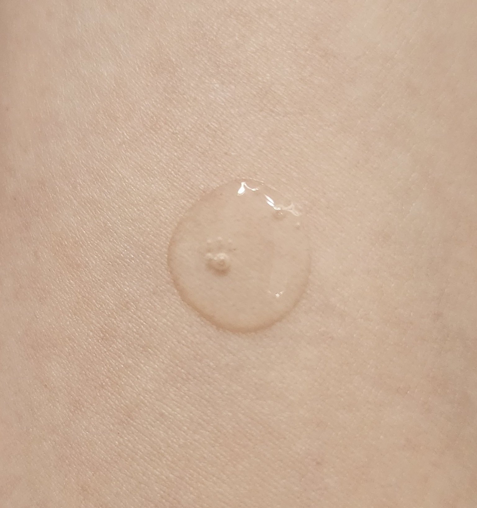 MT エッセンシャル・セラム/MTメタトロン/美容液を使ったクチコミ（3枚目）