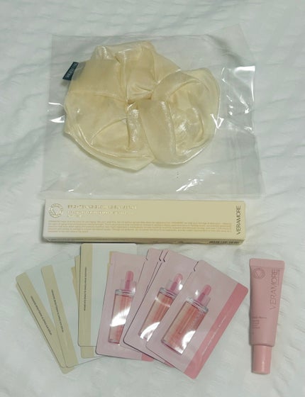 VERAMORE BRIGHTENING GLOWING SUN SERUM/VERAMORE/日焼け止めローションを使ったクチコミ(1枚目)