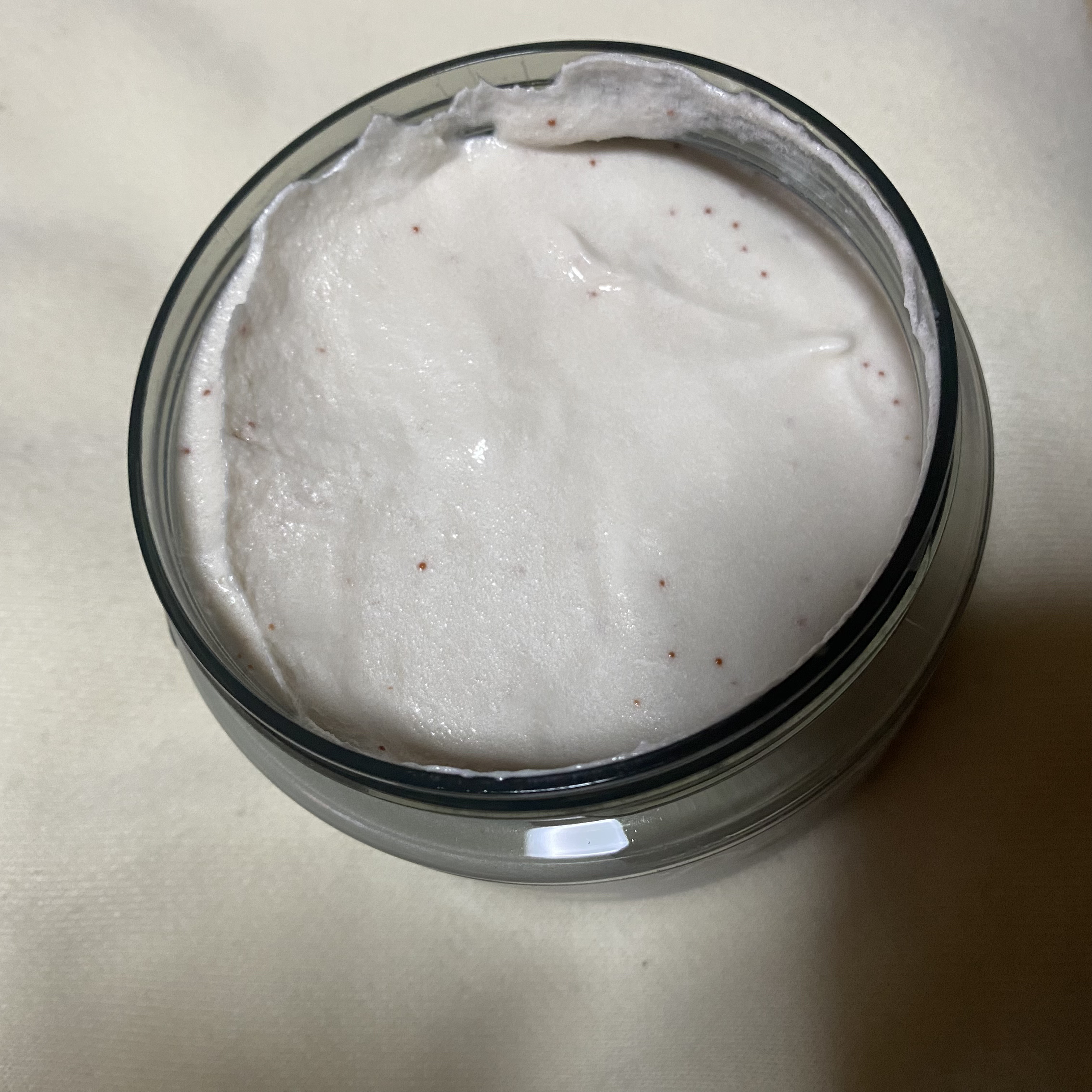 クリーミーボディスクラブ マカダミア&ライスミルク 225ml/ダヴ/ボディスクラブを使ったクチコミ（2枚目）