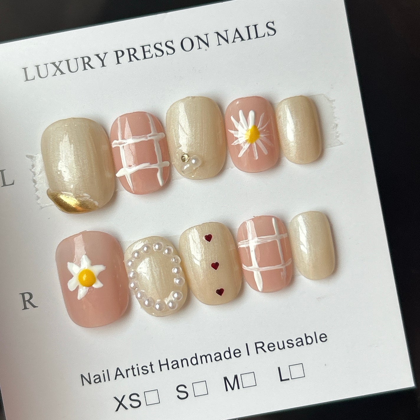 nail_c_tip フォロバ on LIPS 「◻︎独学セルフネイル◻︎チビ爪でも出来るネイル◻︎プチプラ#ネ..」(2枚目)