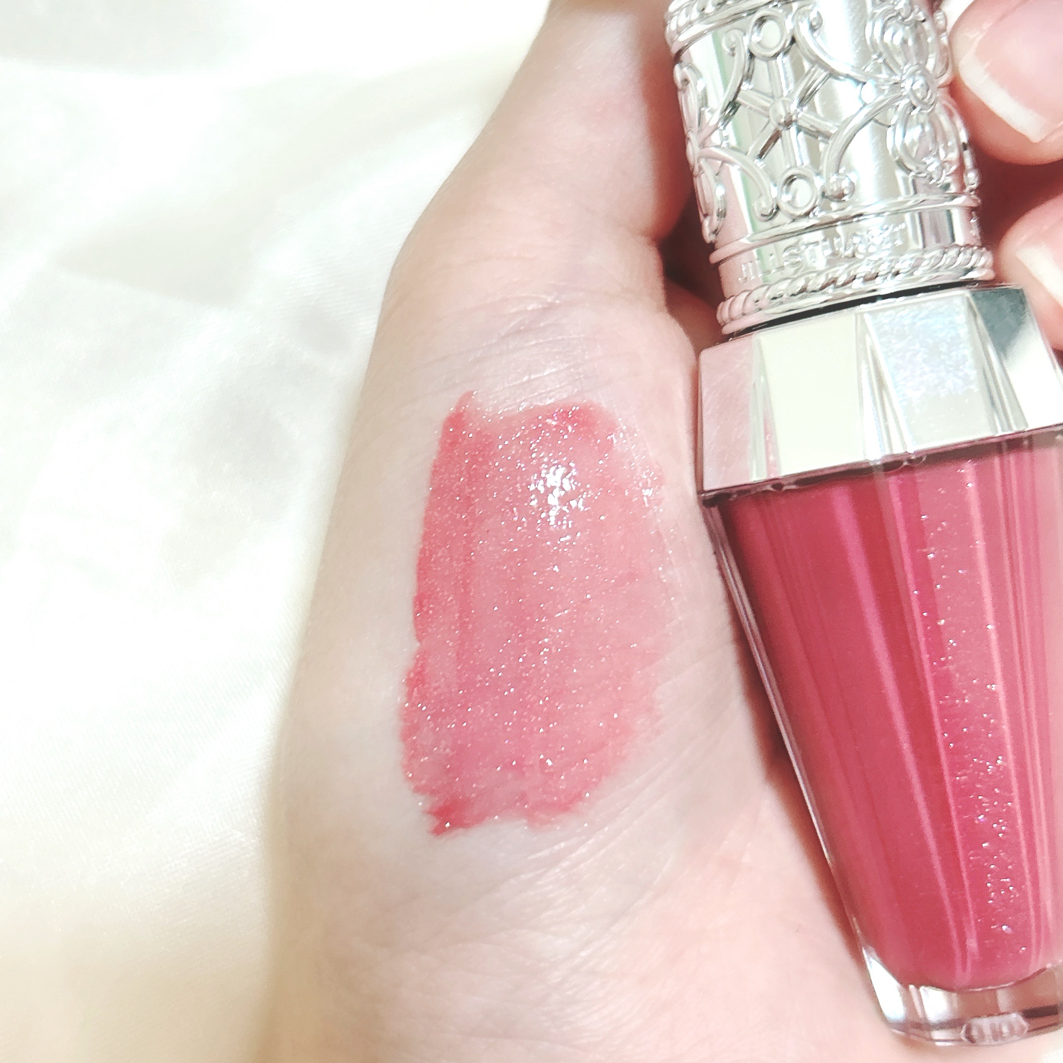 ジルスチュアート　クリスタルブルーム　リップブーケ セラム 09 smoky protea/JILL STUART/リッププランパーを使ったクチコミ（2枚目）