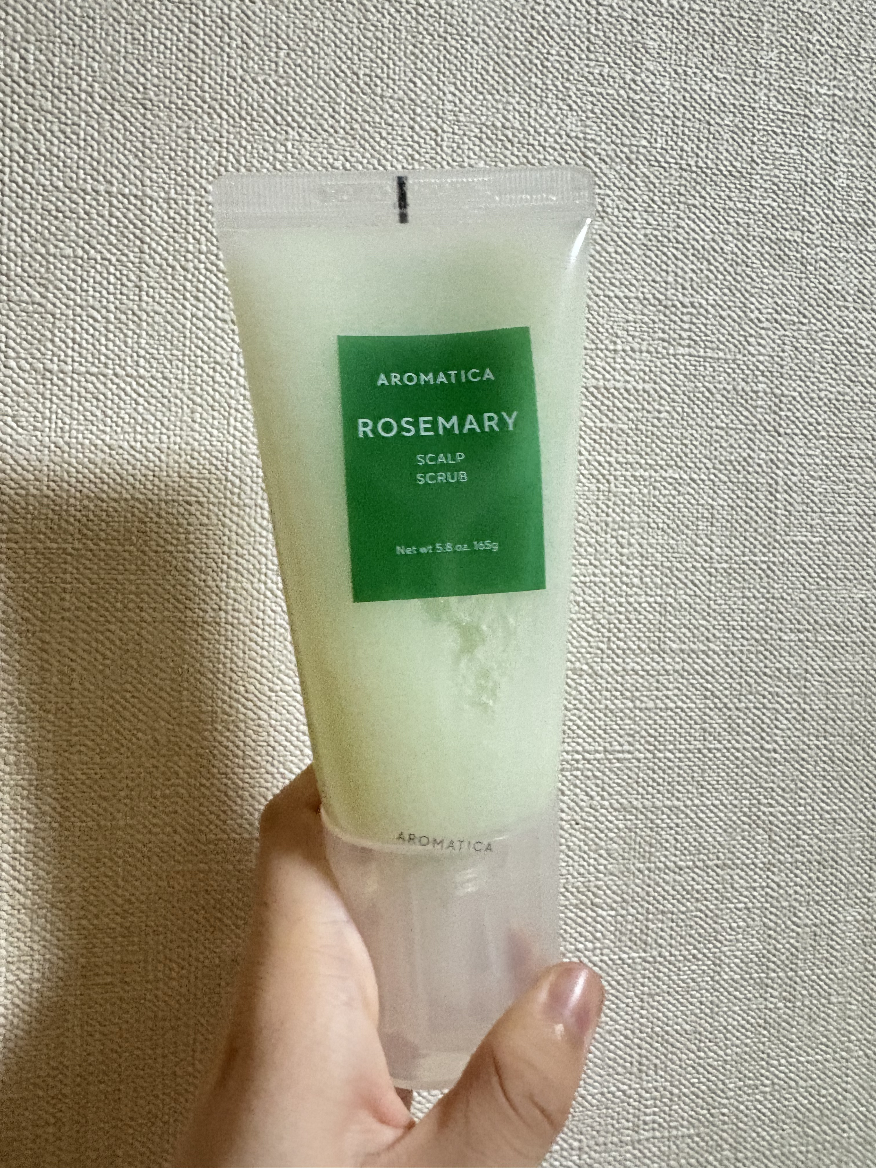 ローズマリー スカルプ スクラブ/AROMATICA/ヘッドスクラブを使ったクチコミ（1枚目）