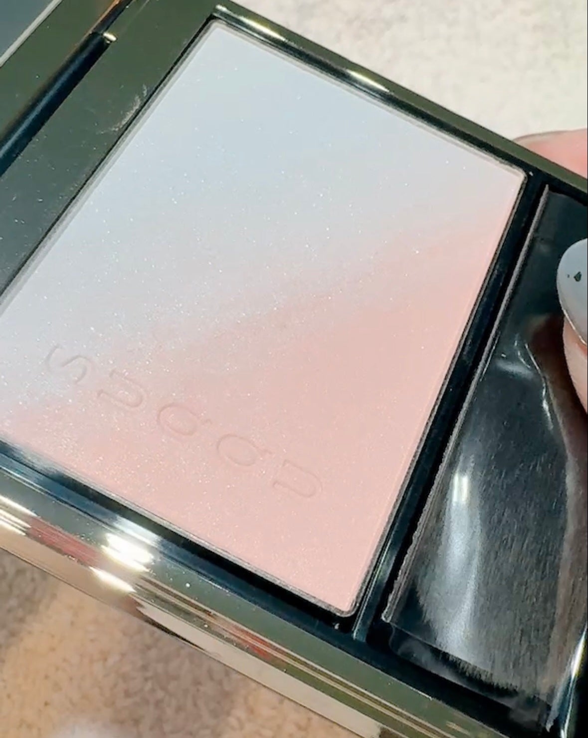 ブラーリング カラー ブラッシュ/SUQQU/パウダーチークを使ったクチコミ(4枚目)