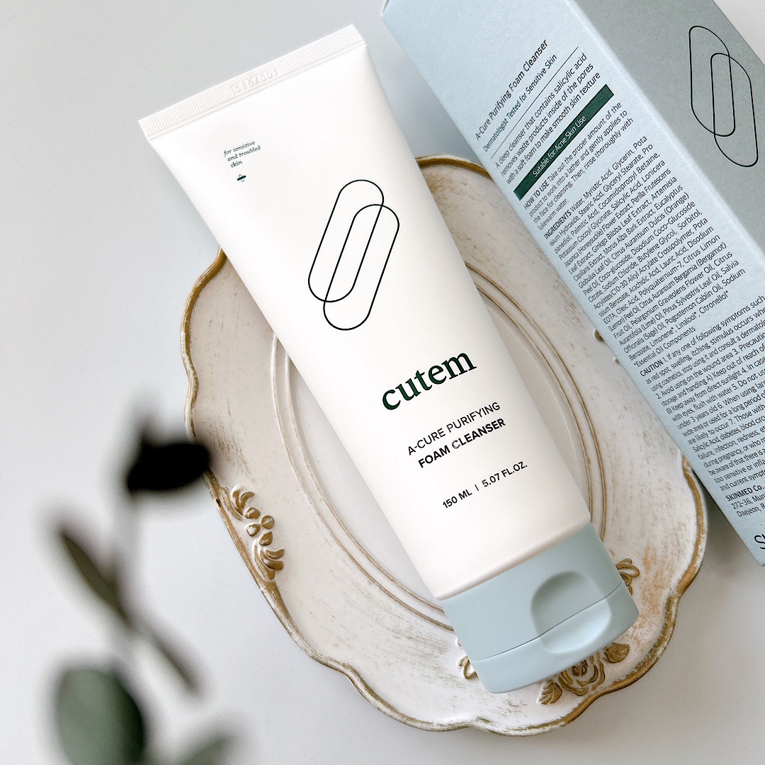 エーキュアピュリファイングフォームクレンザー/cutem/洗顔フォームを使ったクチコミ（1枚目）