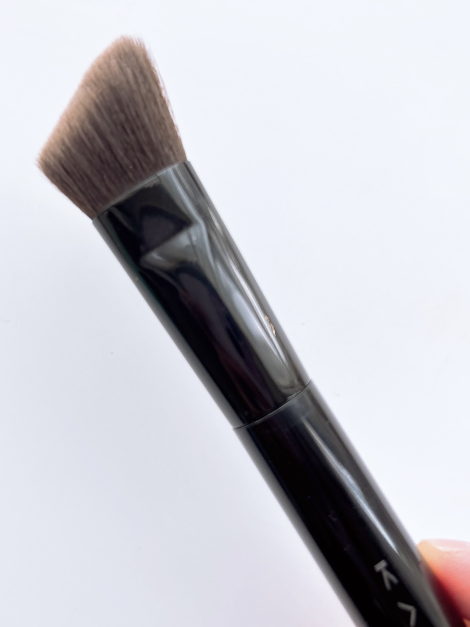 マルチシェーディングブラシ/KATE/メイクブラシを使ったクチコミ（2枚目）